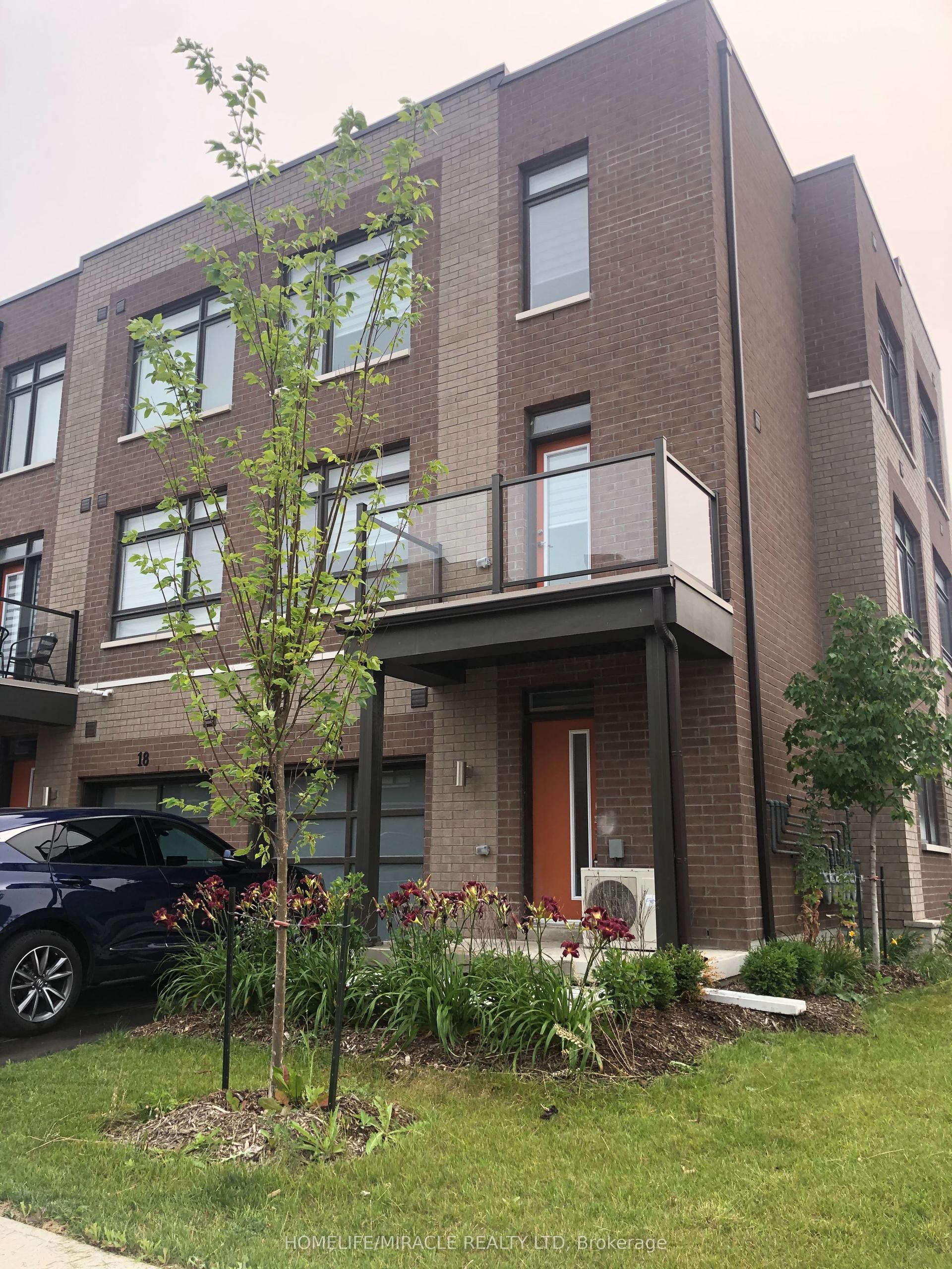 22 Bluenose Street, Vaughan — Townhouse for lease, photo 1