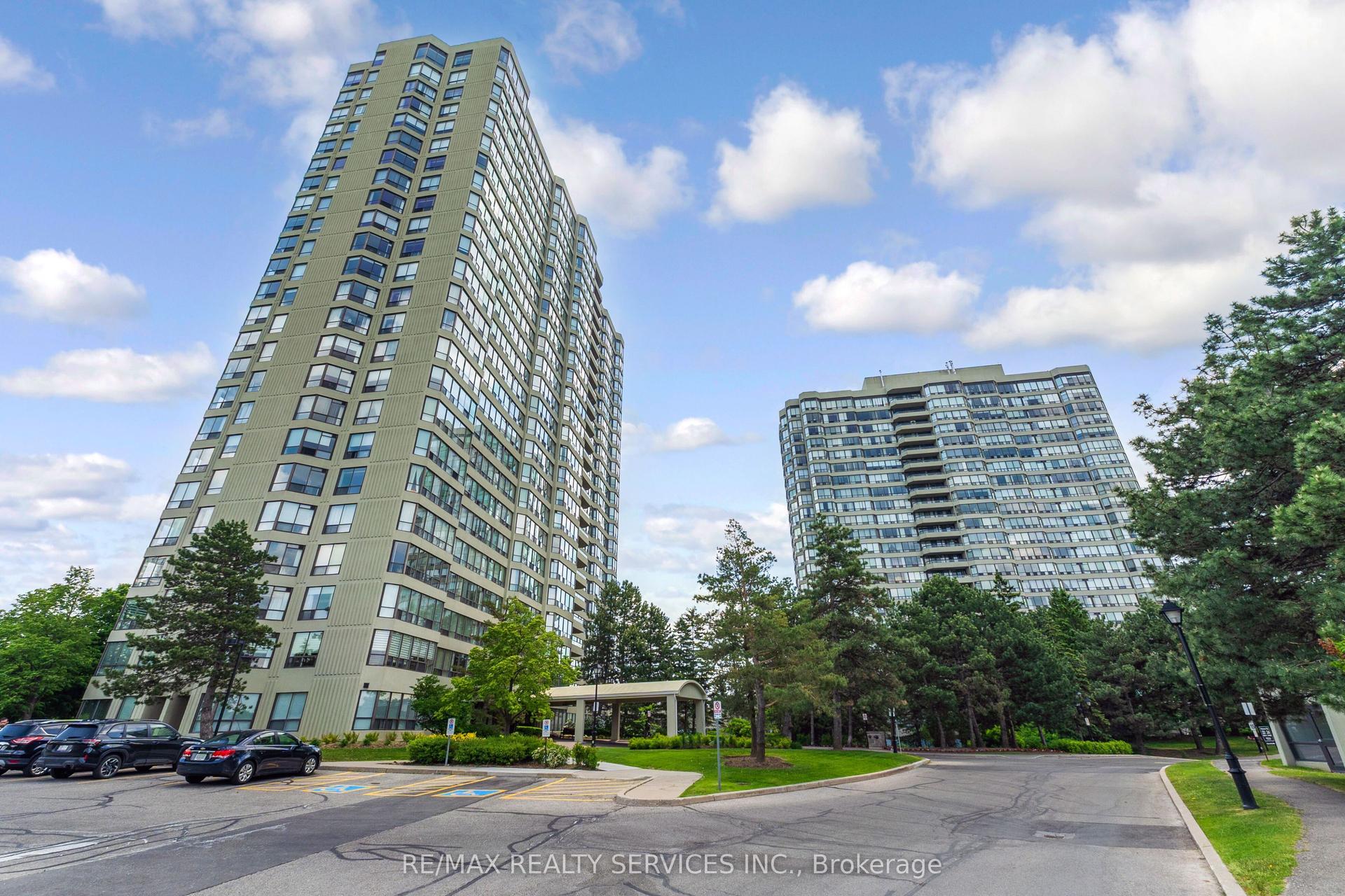 22 Hanover Road 709 #709, Brampton — Condo for sale, photo 1