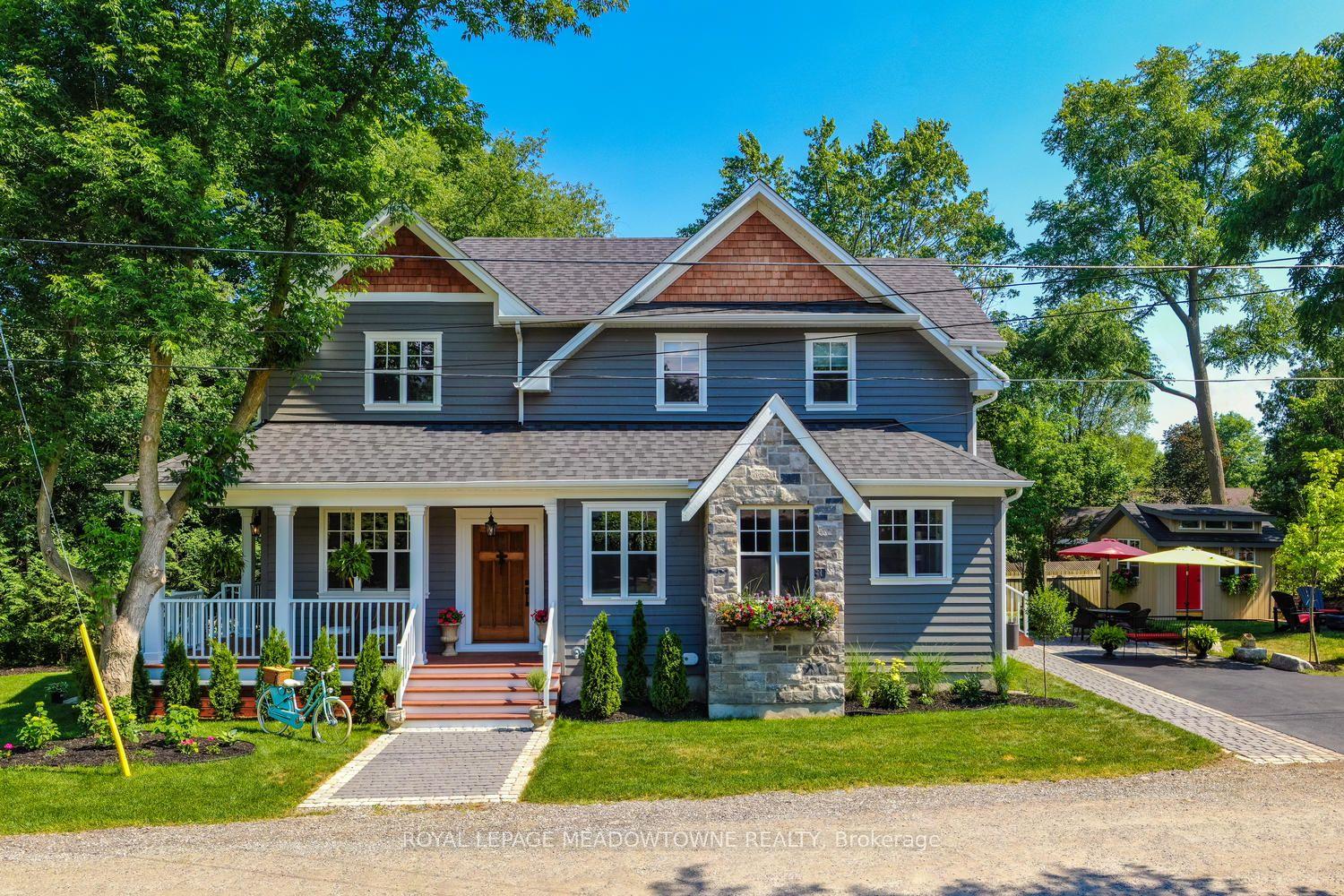 2 Bennett Place — photo 1