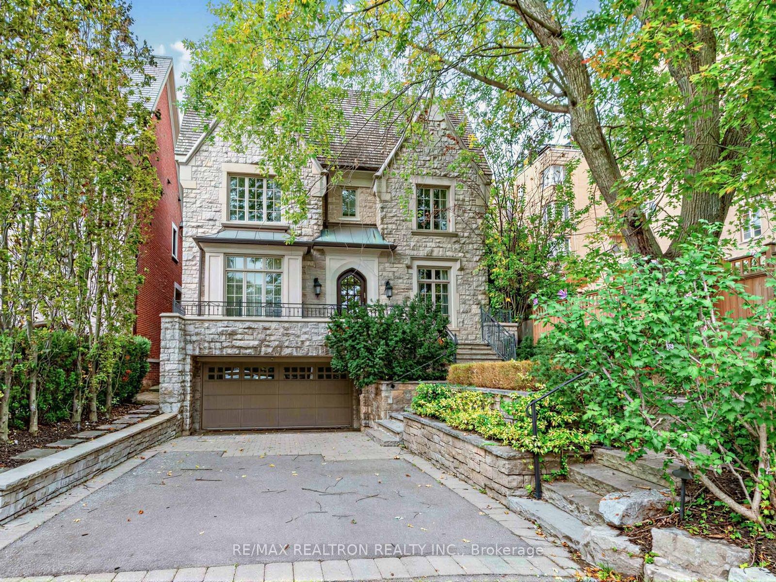 516 Vesta Drive, Toronto — Detached for sale, photo 1