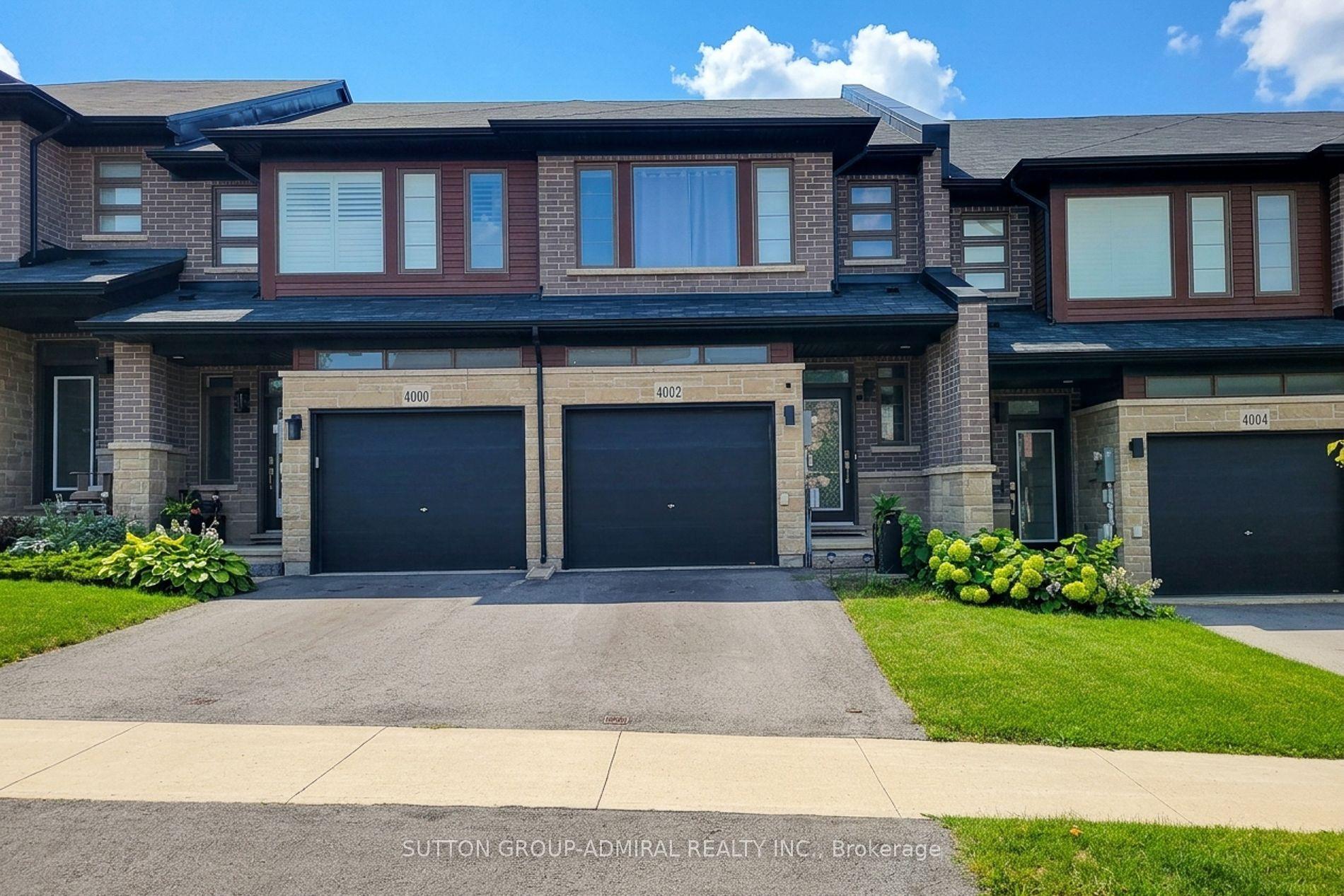 4002 Crown Street, Lincoln — Townhouse for sale, photo 1