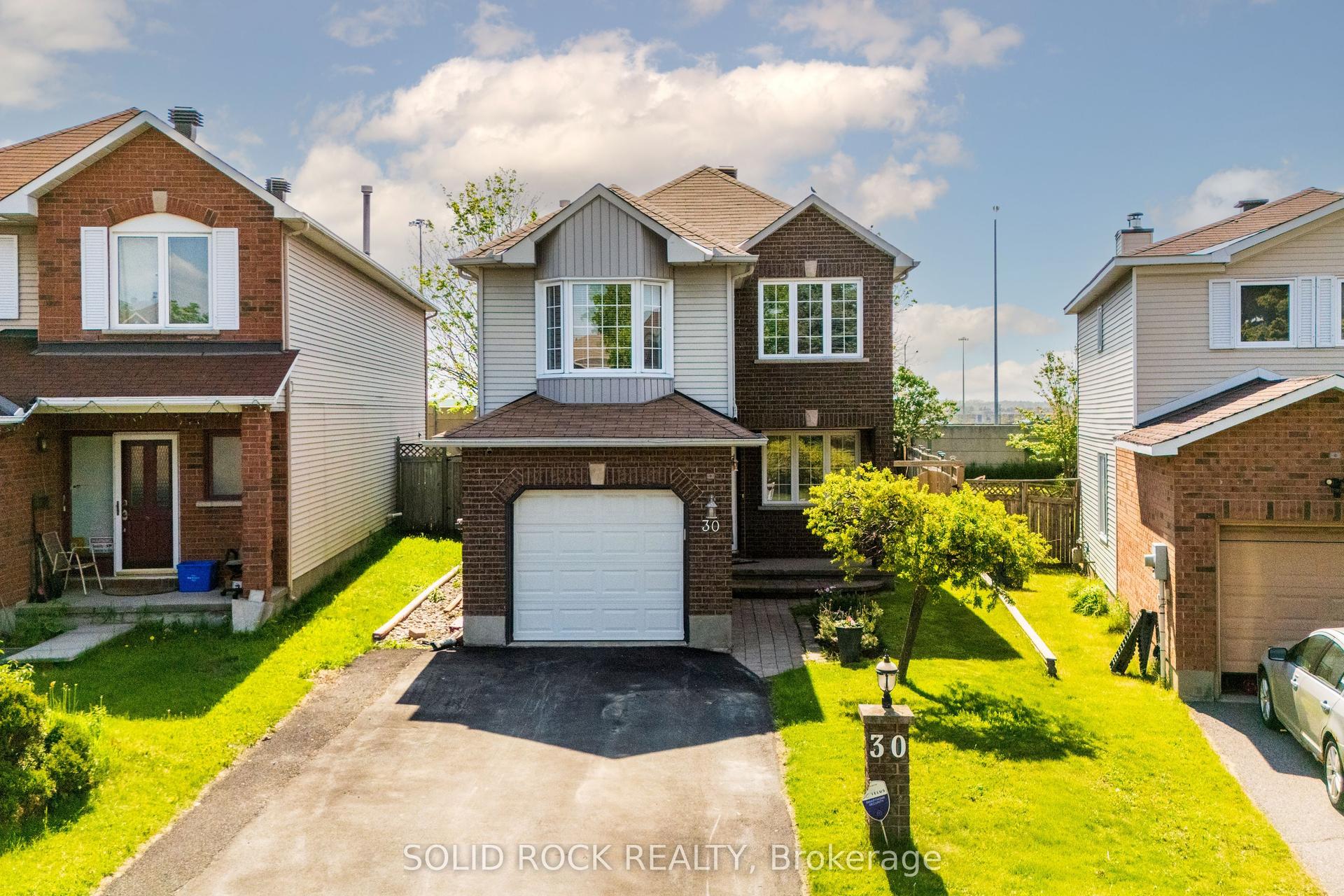 30 Rowe Drive — photo 1