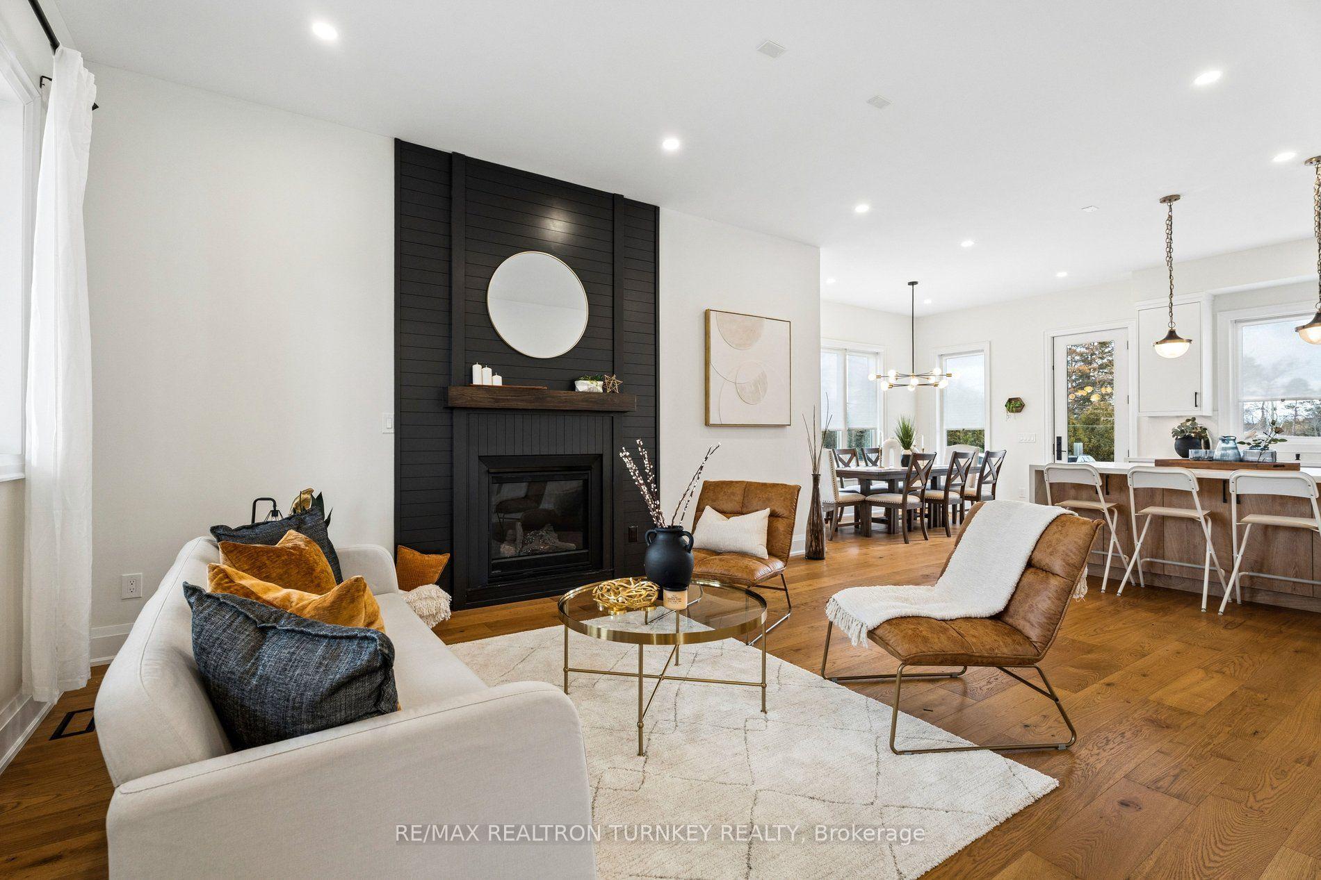 271 Main Street N, Uxbridge — Detached for sale, photo 1