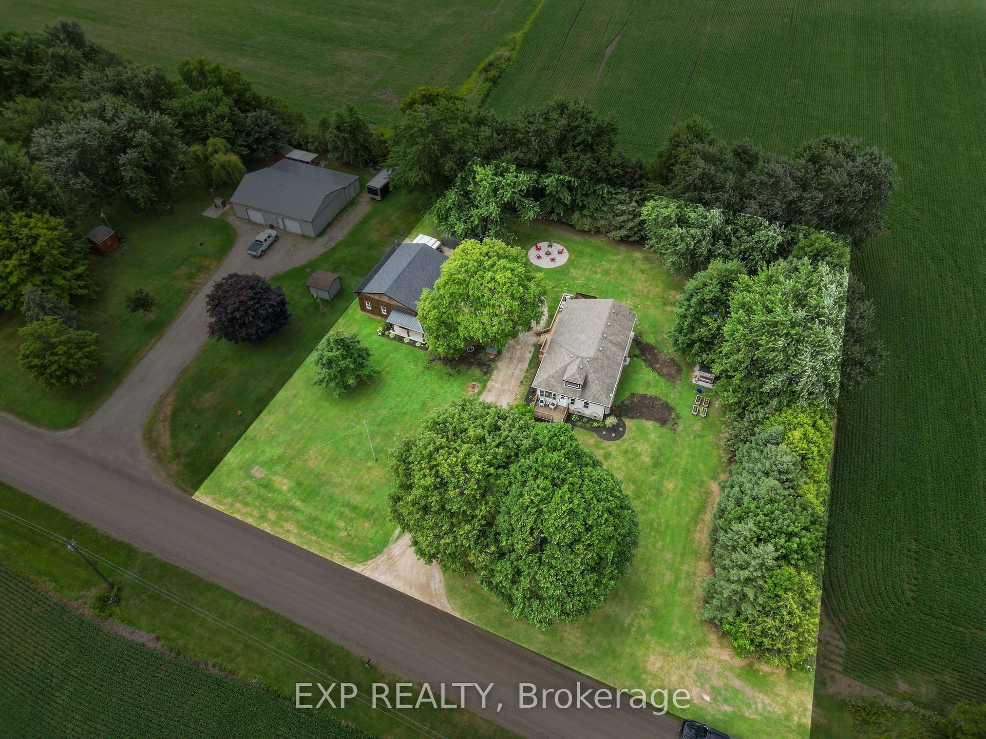 21243 Taits Road, Southwest Middlesex — Detached for sale, photo 1