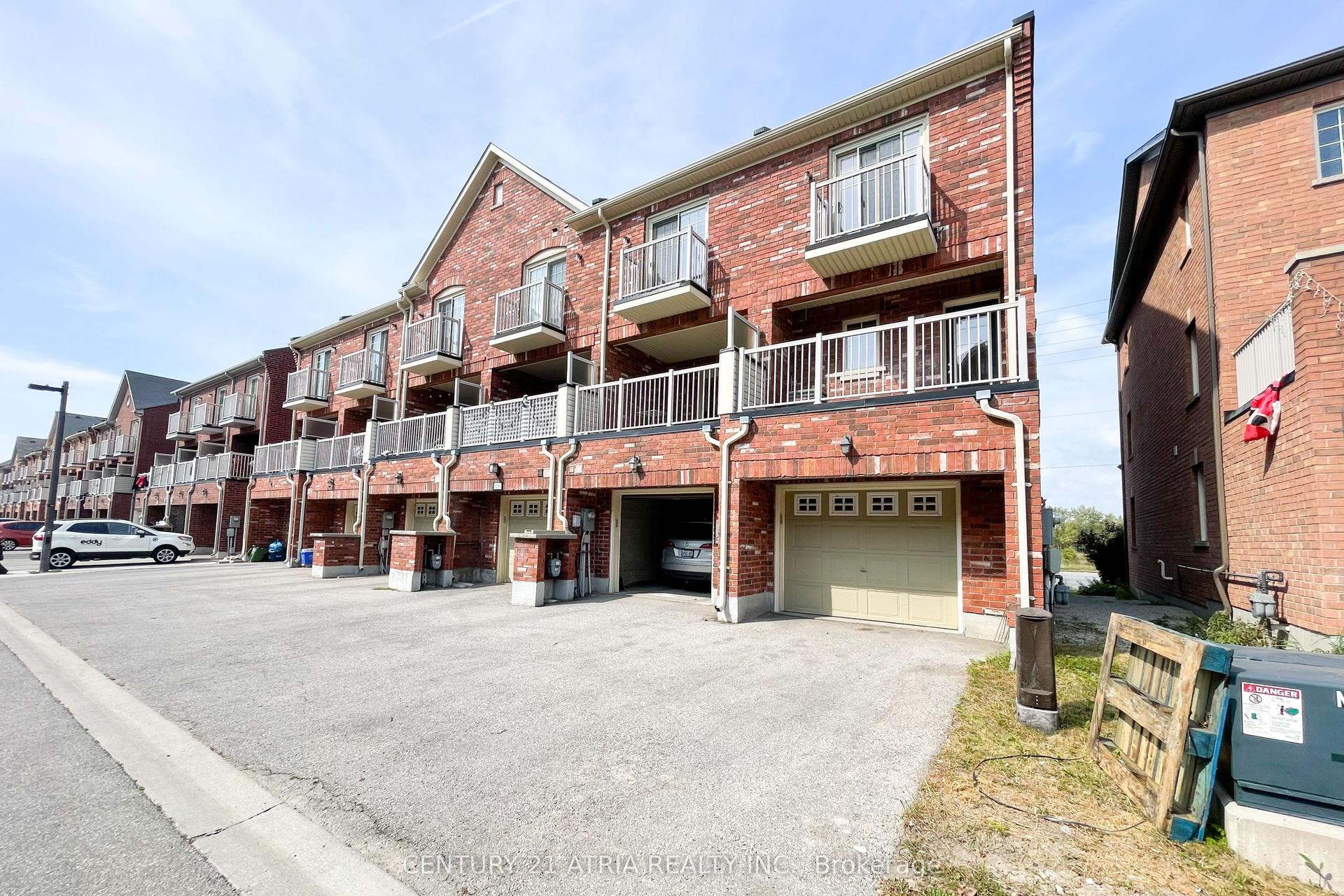 5295 Major Mackenzie Drive E, Markham — Townhouse for lease, photo 1