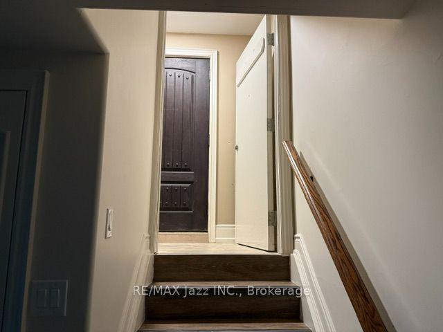 105 Scott Street, Whitby — Detached for lease, photo 1