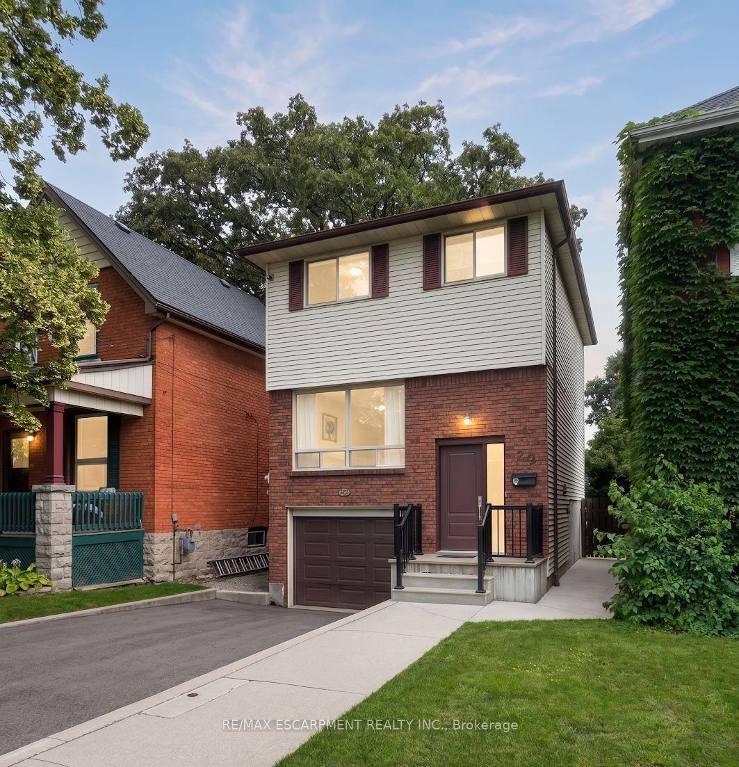 29 East 23rd Street, Hamilton — Detached for lease, photo 1