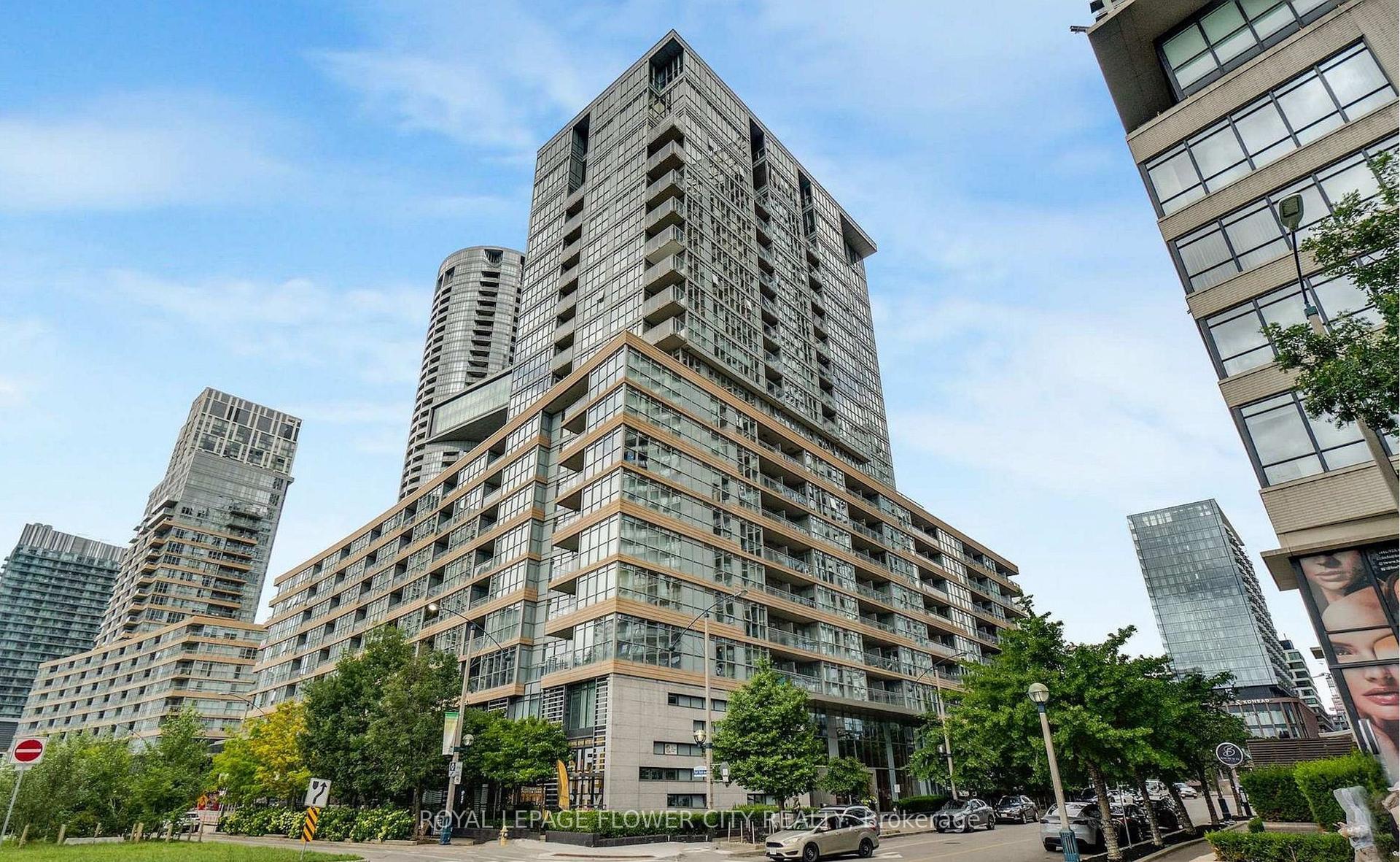 10 Capreol Court 355 #355, Toronto — Condo for lease, photo 1
