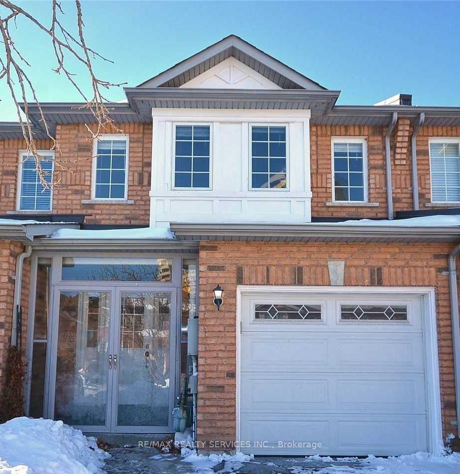 22 Berkindale Court, Brampton — Townhouse for lease, photo 1