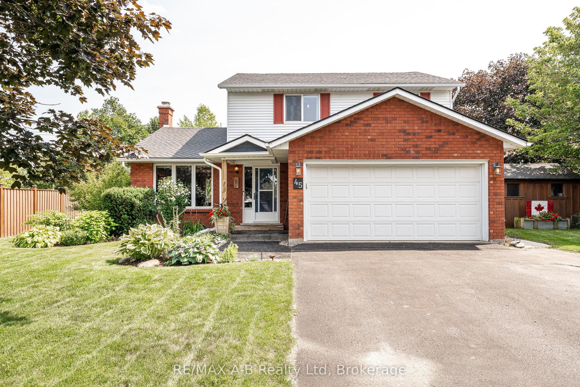 45 Magwood Court, Stratford — Detached for sale, photo 1