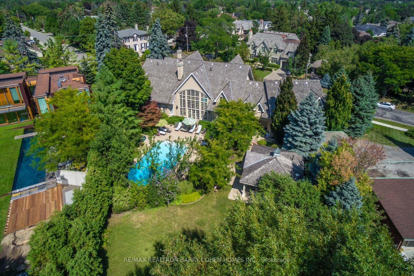 17 Bayview Ridge, Toronto — Detached for sale, photo 1
