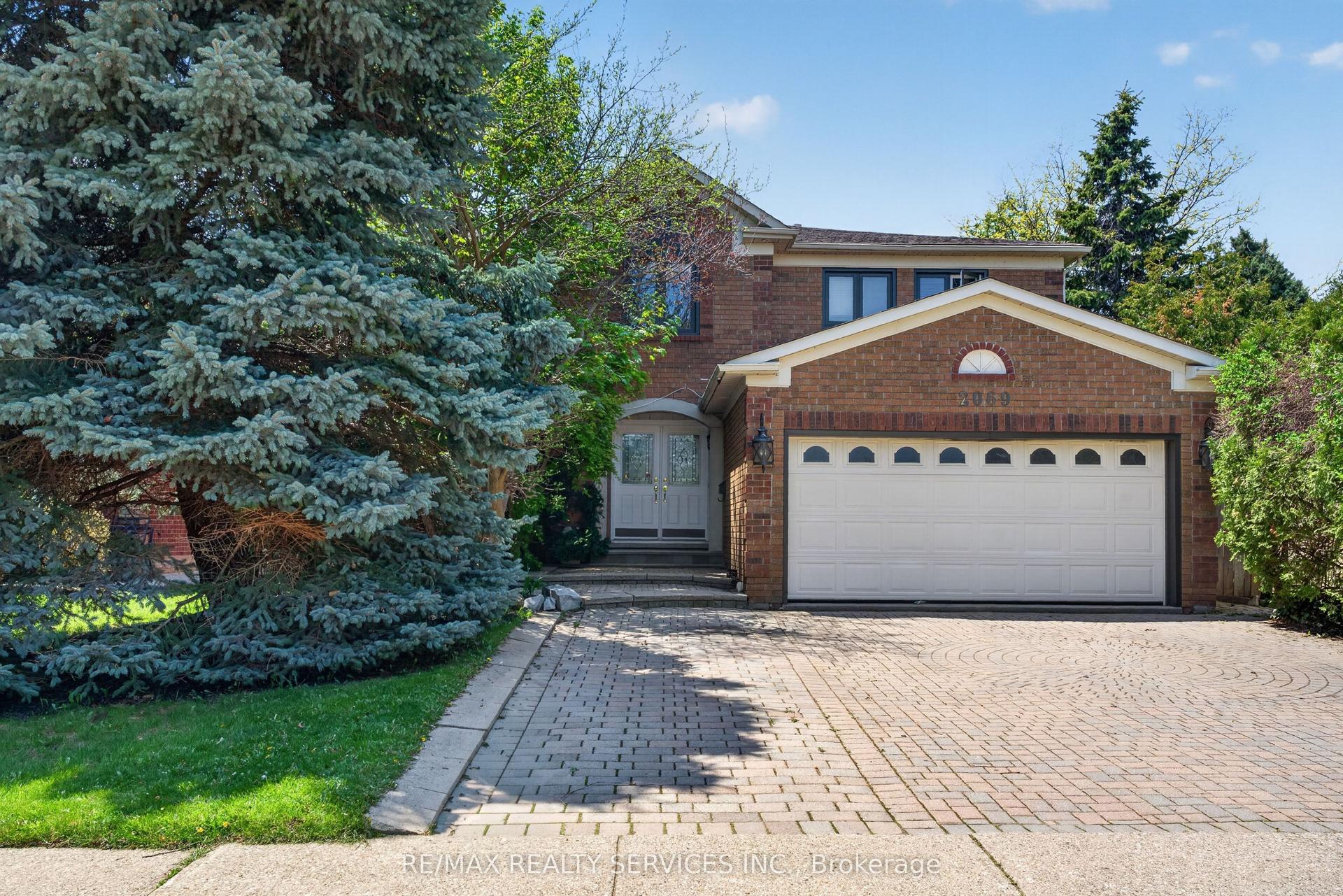 2069 Schoolmaster Circle, Oakville — Detached for sale, photo 1