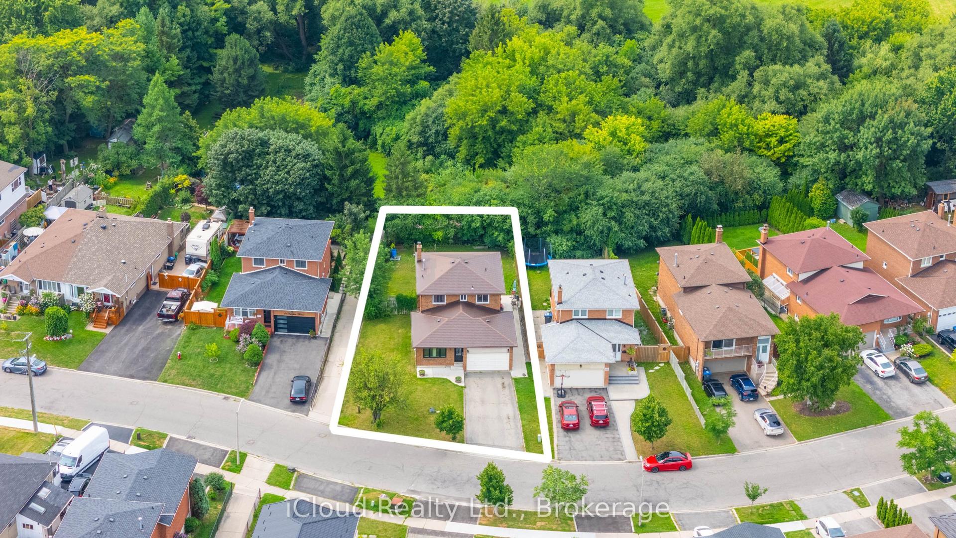 83 Fairglen Avenue, Brampton — Detached for sale, photo 1