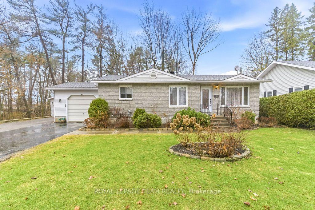 40 Pine Avenue — photo 1