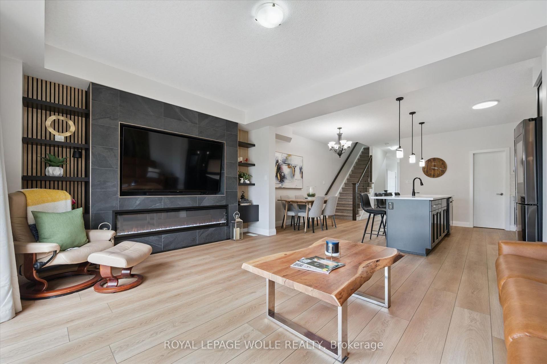 873 Robert Ferrie Drive, Kitchener — Townhouse for sale, photo 1