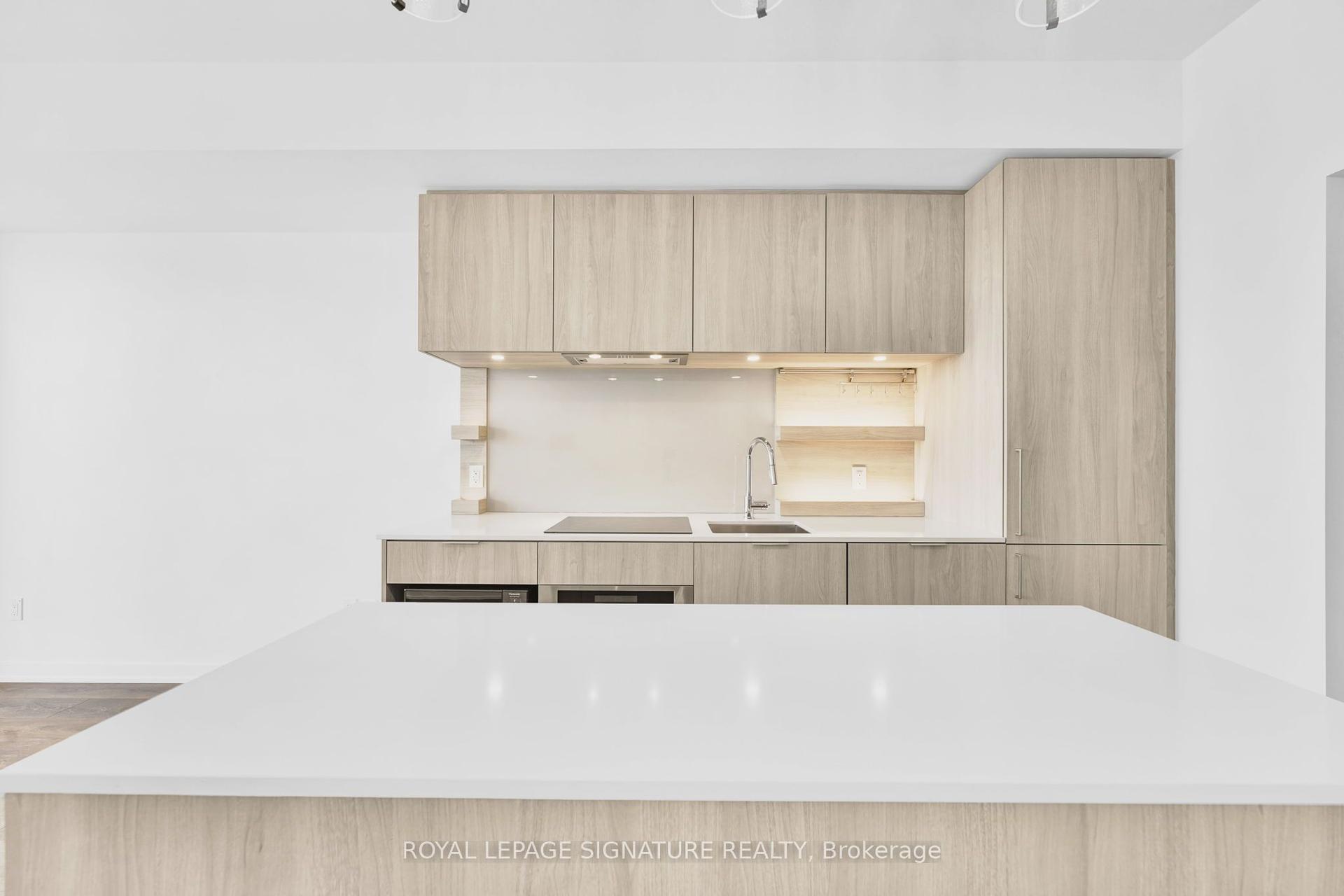 28 Ann Street 422 #422 — photo 1