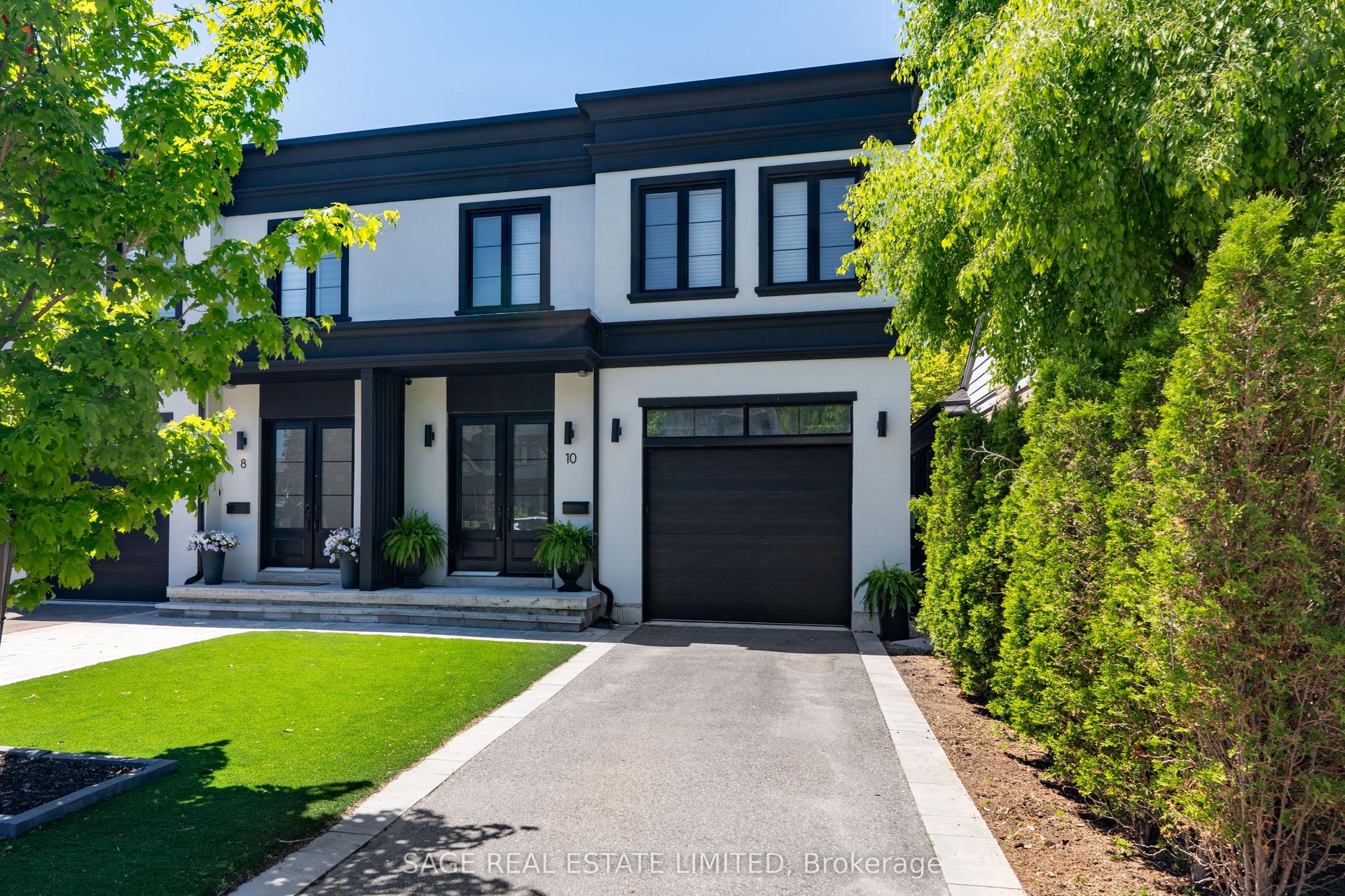 10 Brant Avenue — photo 1