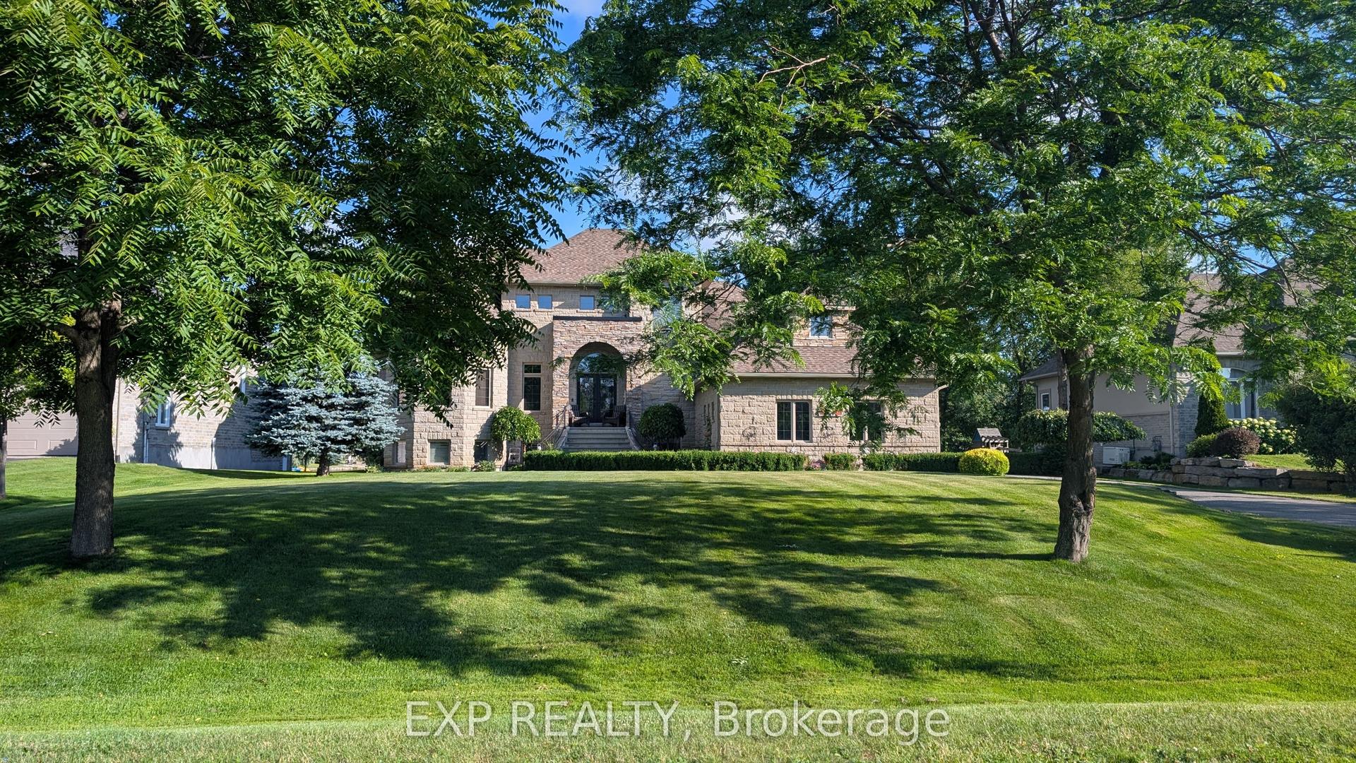 6715 Suncrest Drive — photo 1