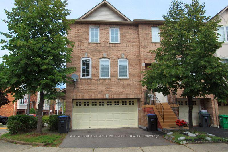 80 Acorn Place 111 #111, Mississauga — Condo Town for lease, photo 1