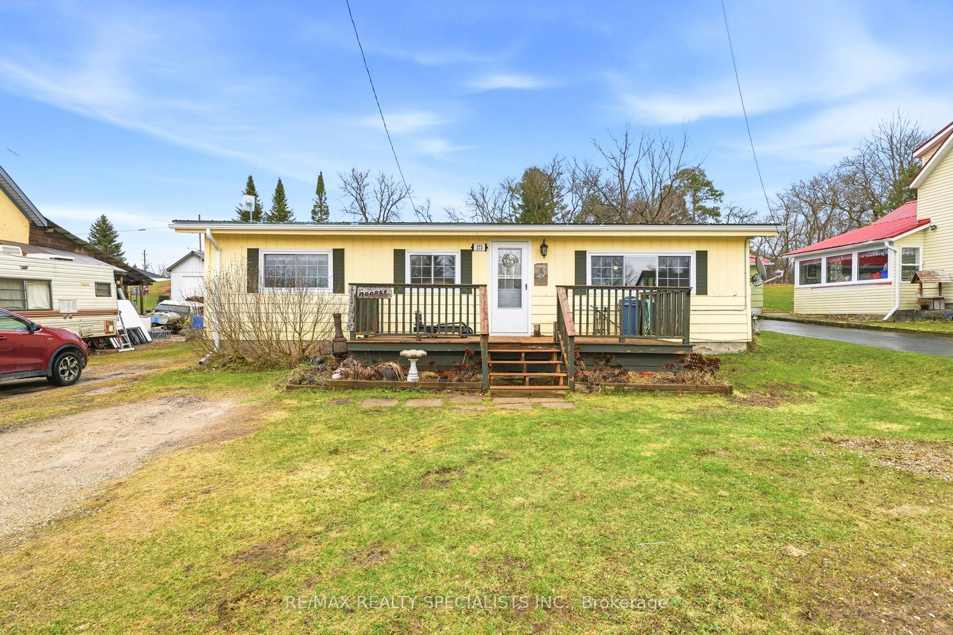 273 Elgin Street S — photo 1