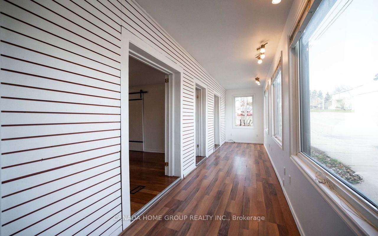 30 Main Street — photo 1