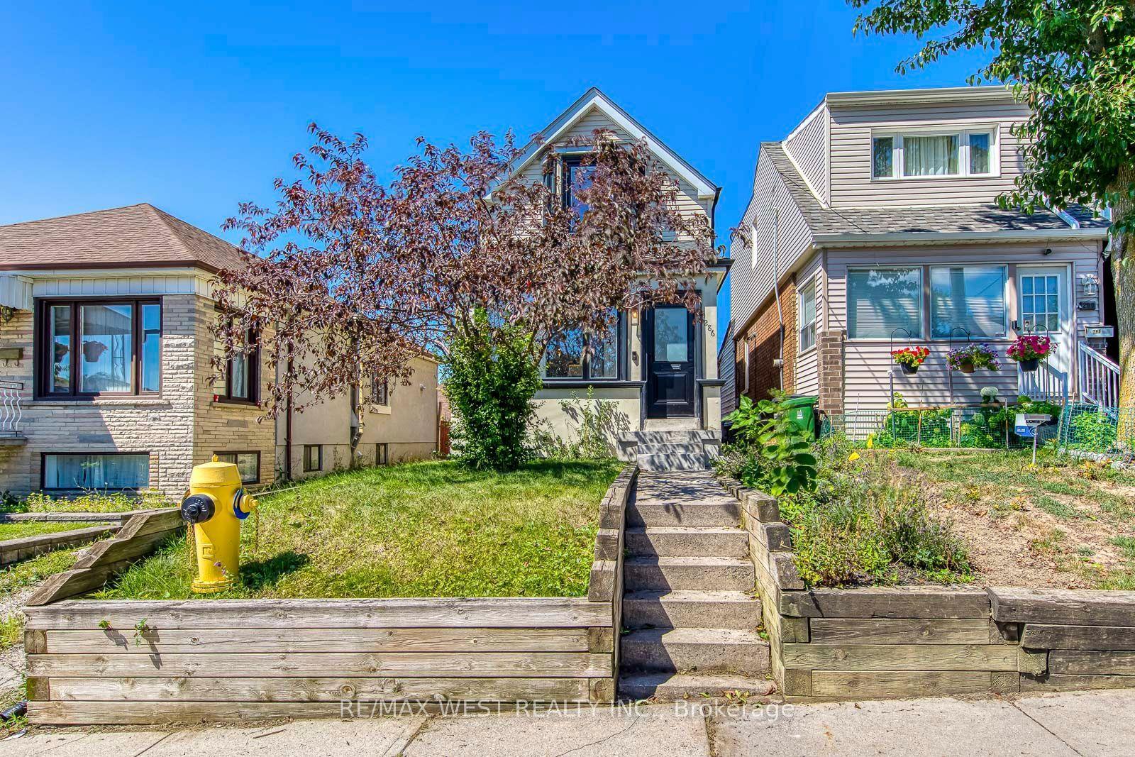 286 Gilbert Avenue, Toronto — Detached for sale, photo 1
