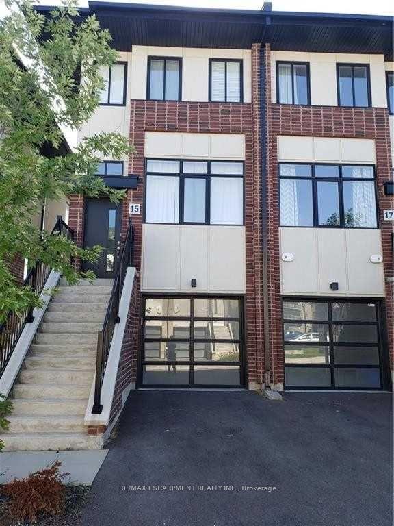 15 Muhollard Lane — photo 1