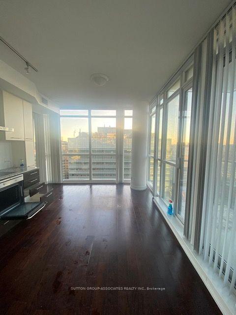 770 Bay Street 2411 #2411, Toronto — Condo for sale, photo 1