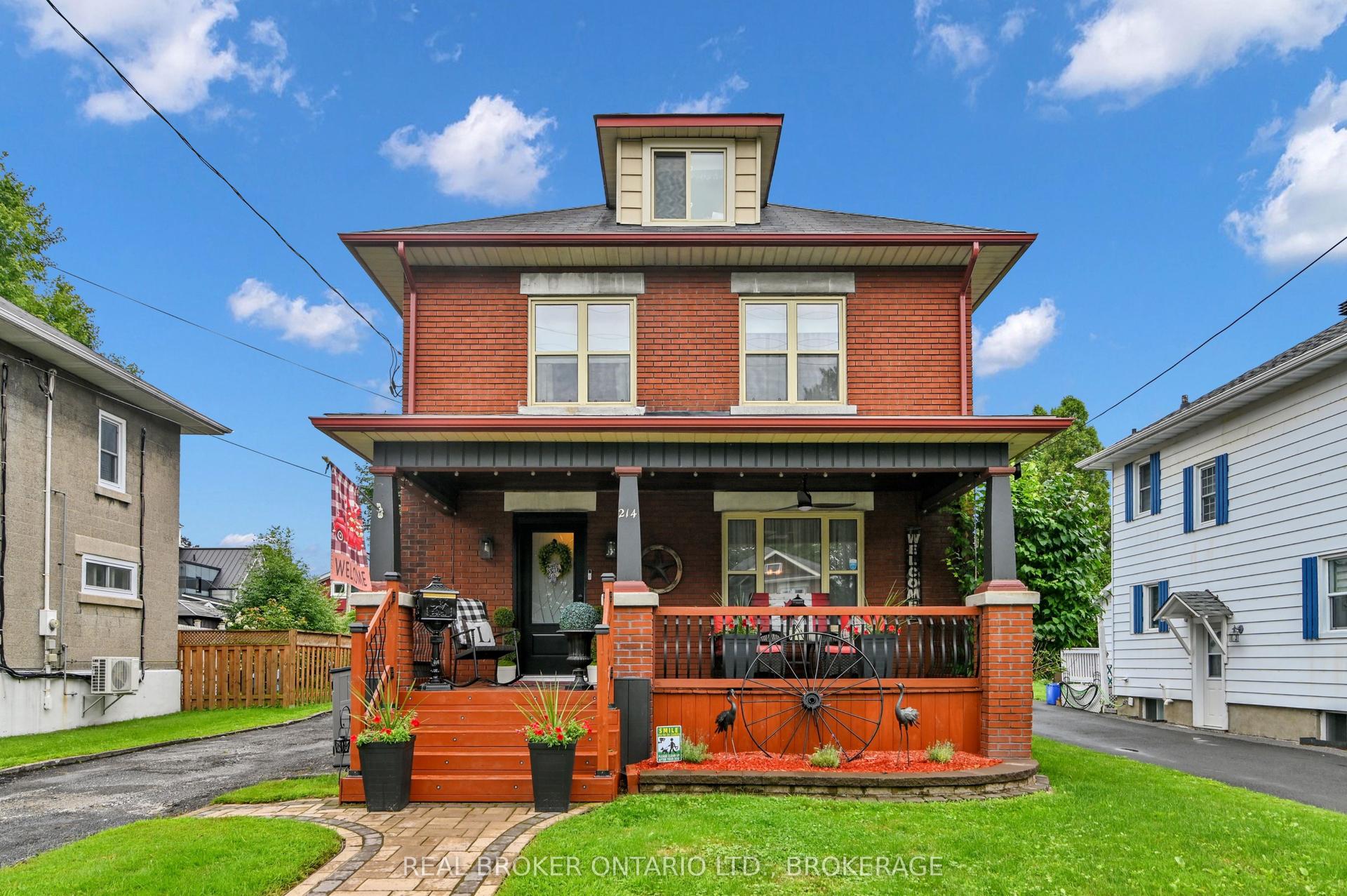 214 Fourth Street W, Cornwall — Detached for sale, photo 1