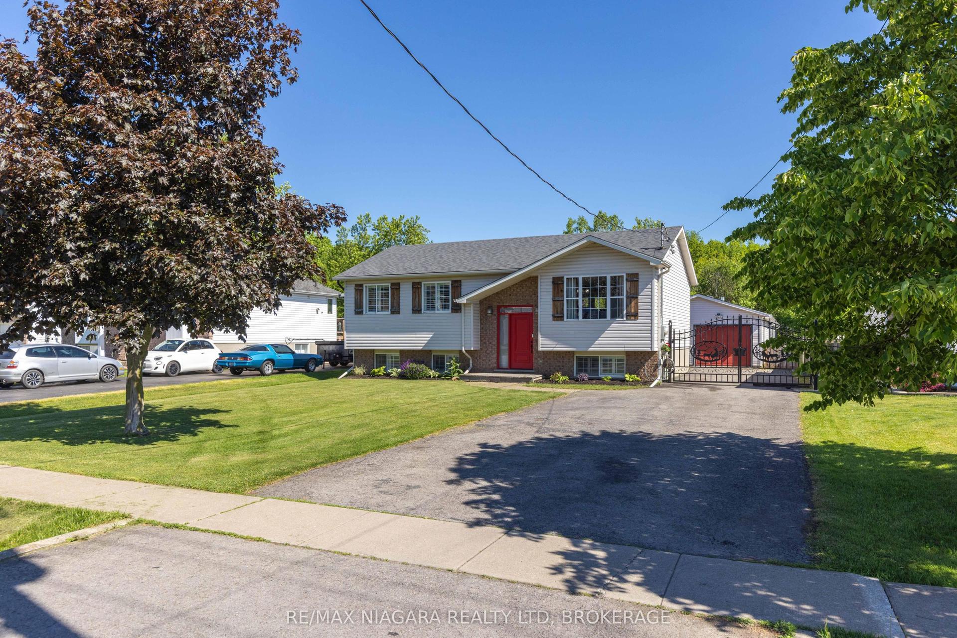 3482 Dominion Road, Fort Erie — Detached for sale, photo 1