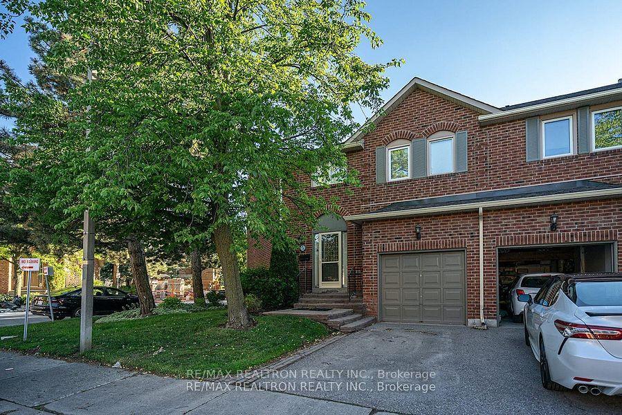 24 Beaumont Place 61 #61 — photo 1