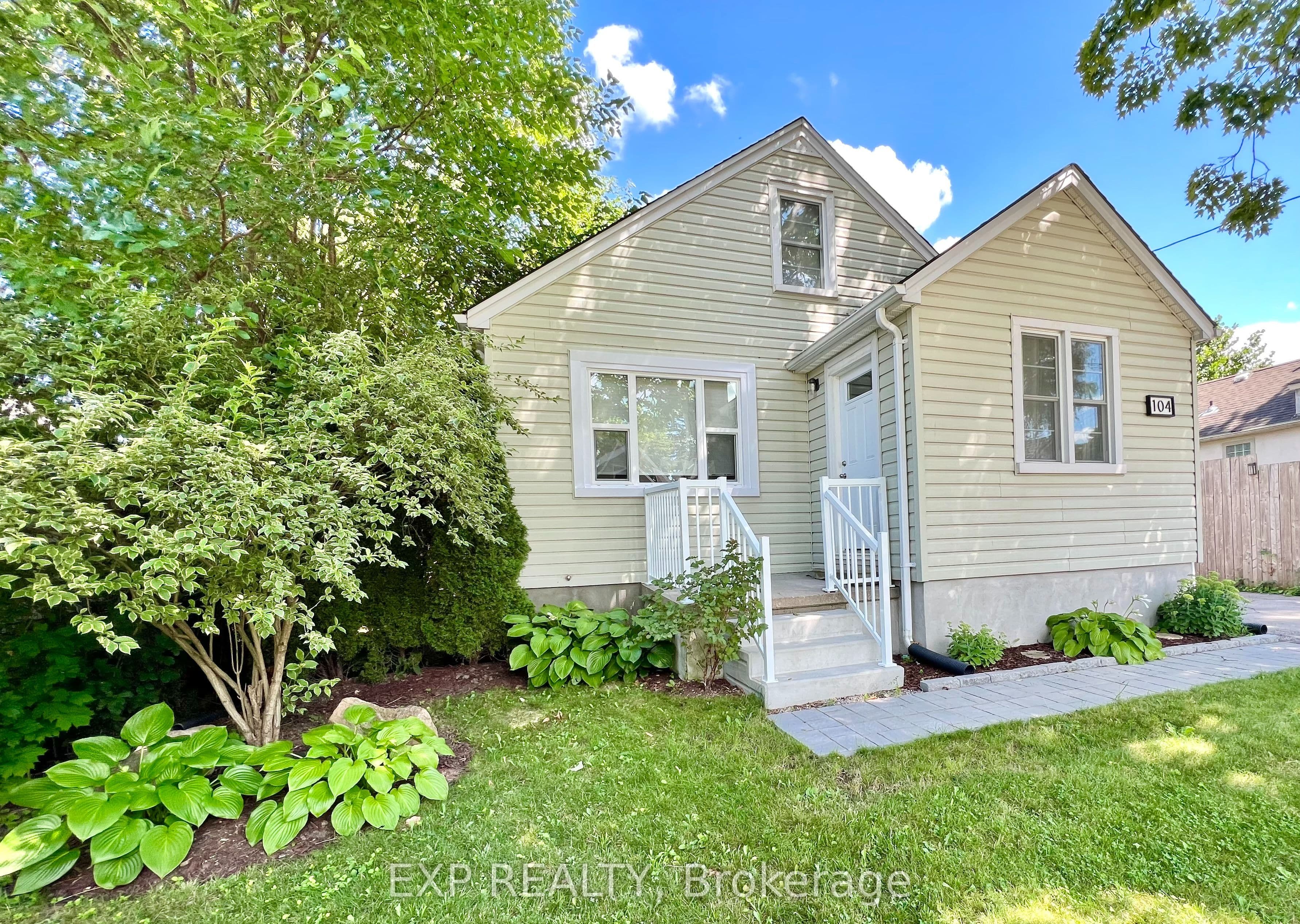 104 Barker Street — photo 1