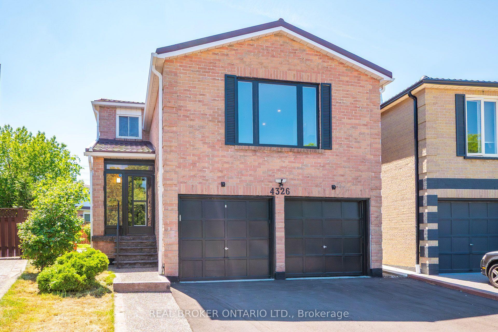 4326 Waterford Crescent — photo 1