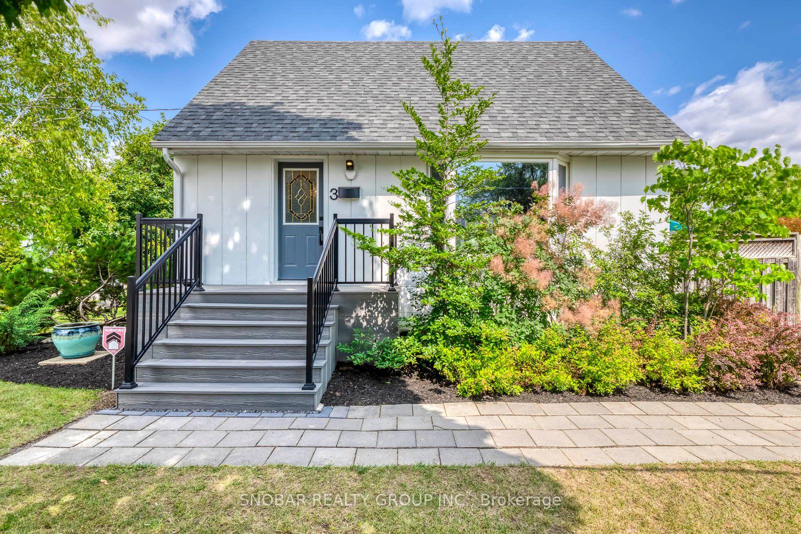 3 Burchell Road, Toronto — Detached for sale, photo 1