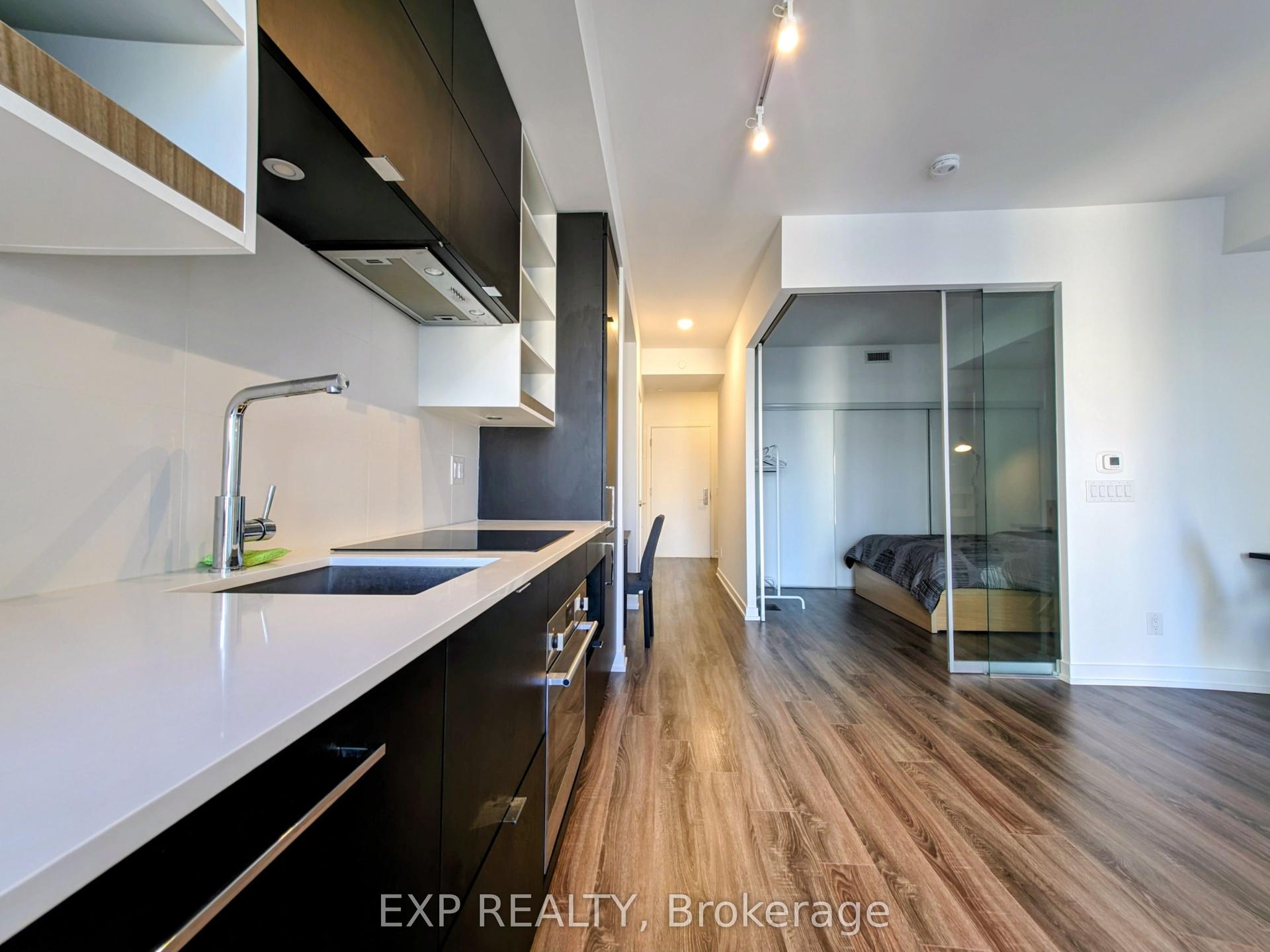 20 Edward Street 1821 #1821, Toronto — Condo for lease, photo 1