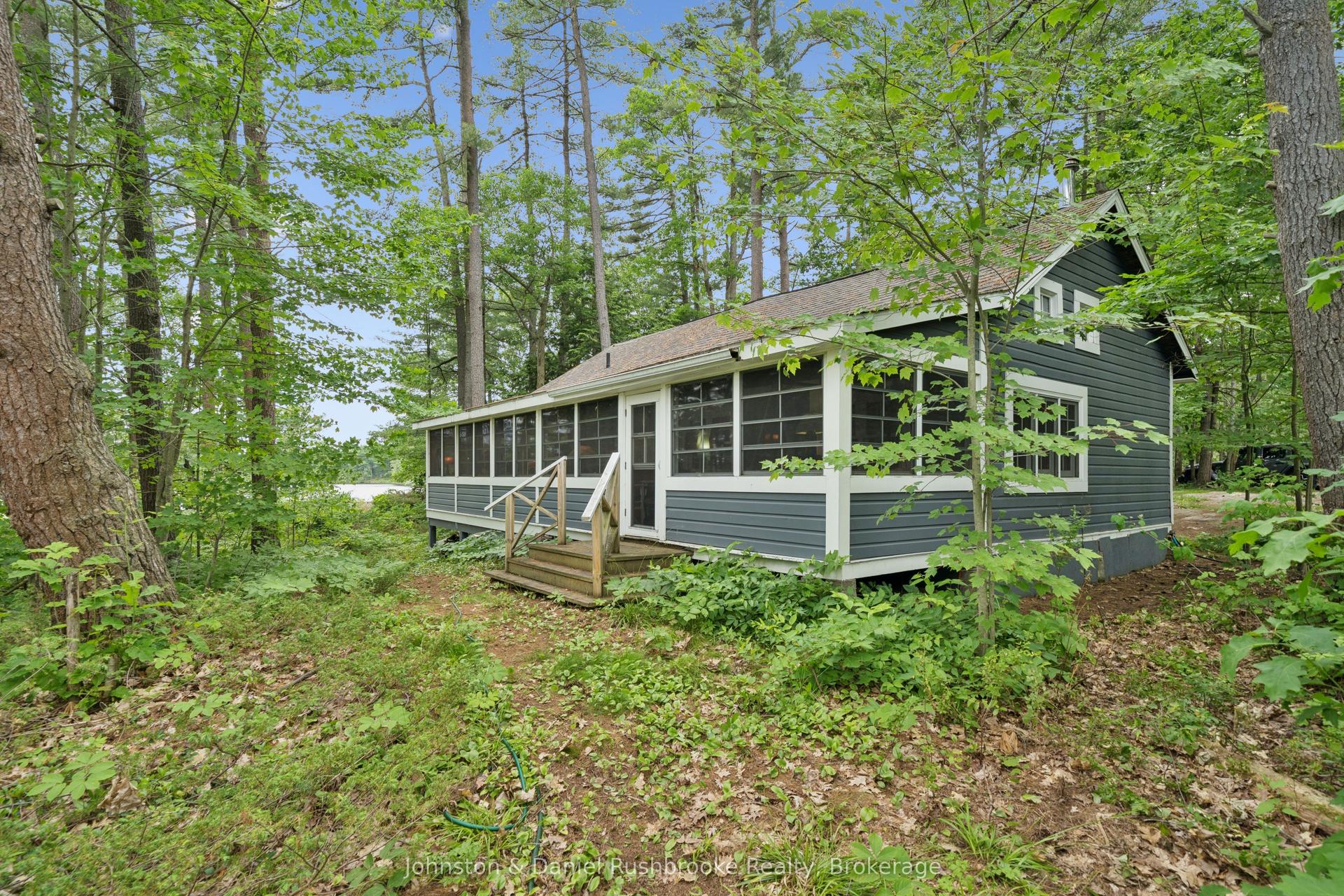 1037 Sniders Bay Road 3 #3 — photo 1