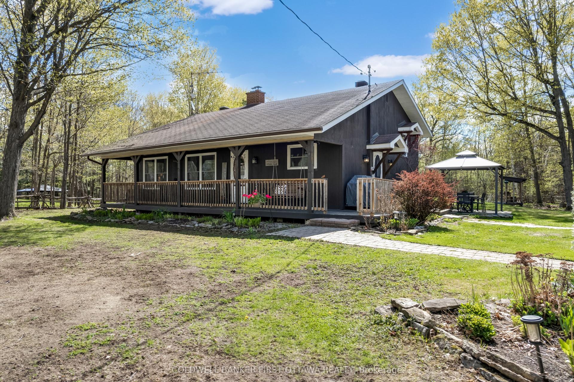 3 Tower Road, Rideau Lakes — Detached for sale, photo 1