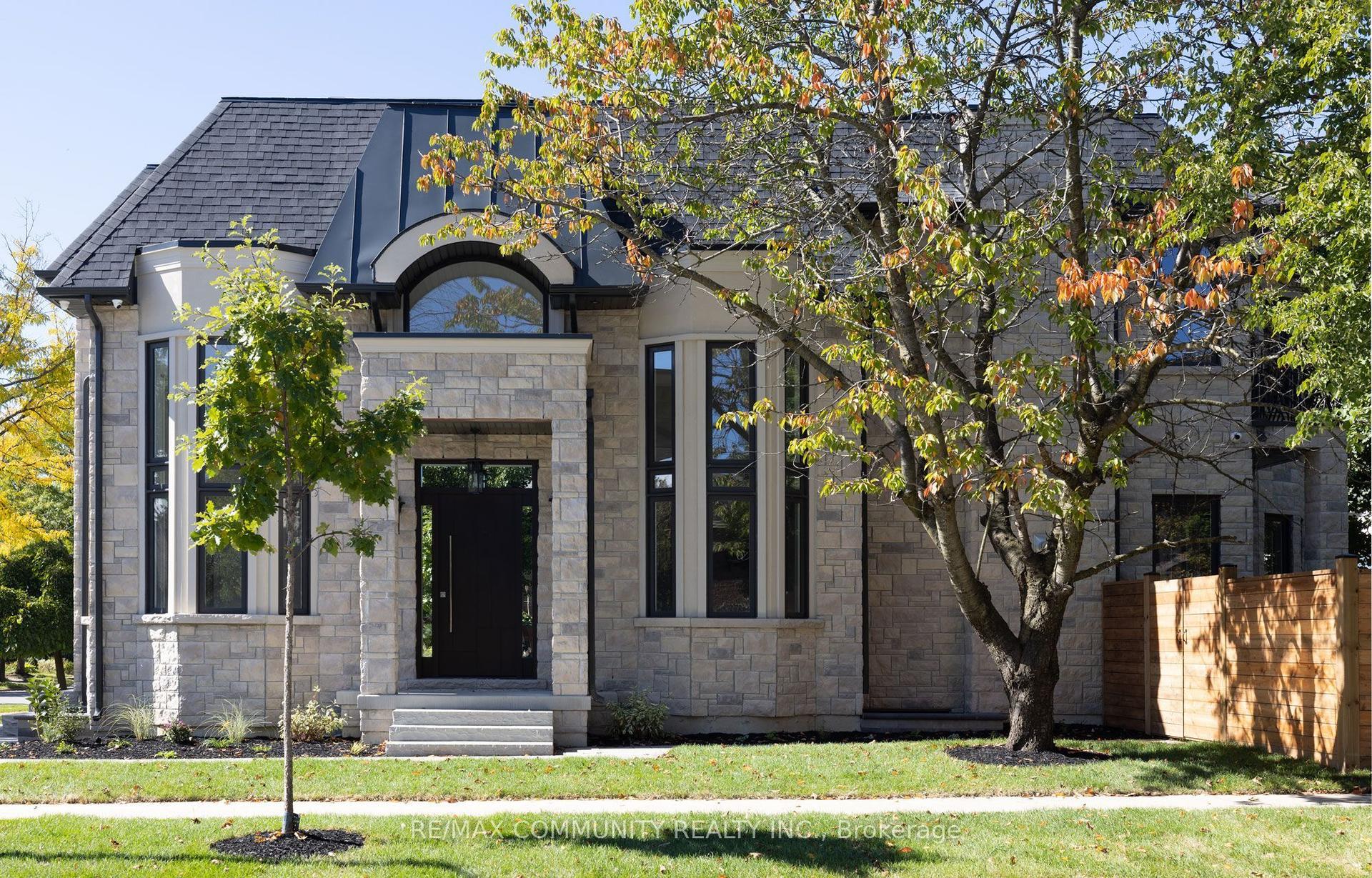 12 Port Royal Trail, Toronto — Detached for sale, photo 1