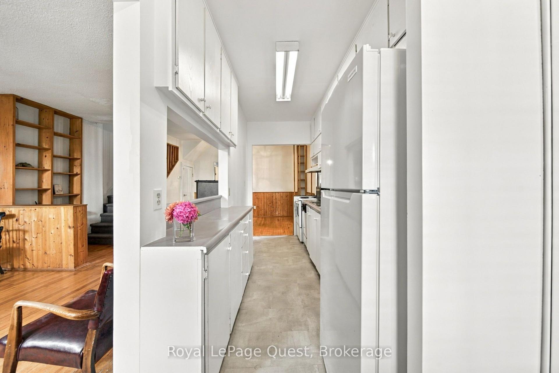 148 Coldwater Road W, Orillia — Detached for sale, photo 1