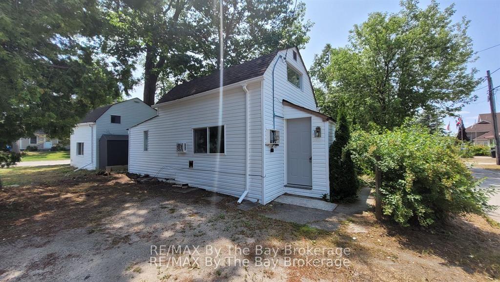 23 Glen Street — photo 1