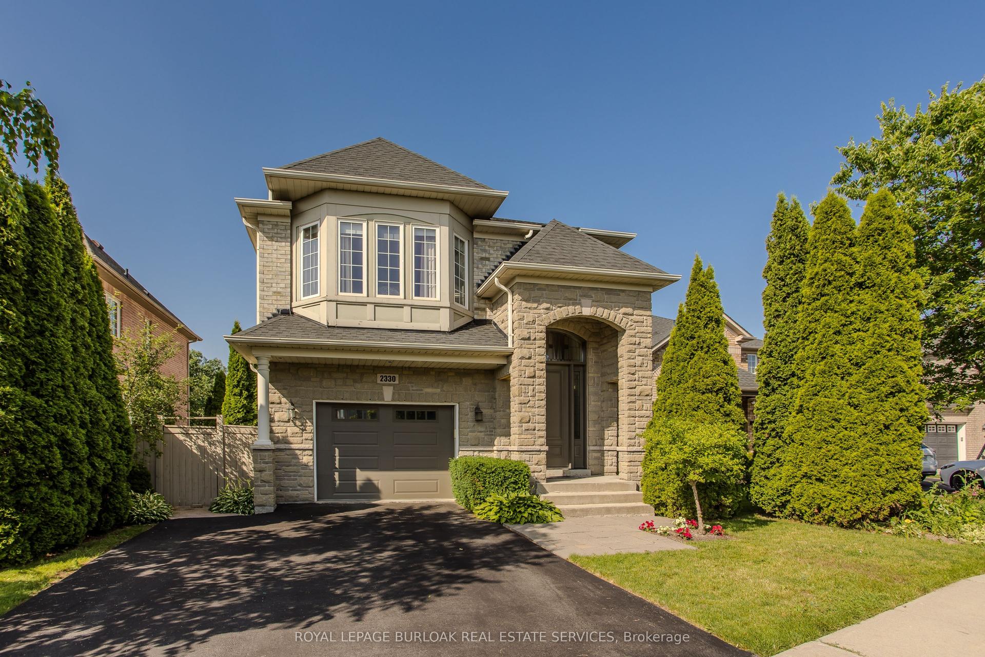 2330 Valleyridge Drive, Oakville — Detached for sale, photo 1