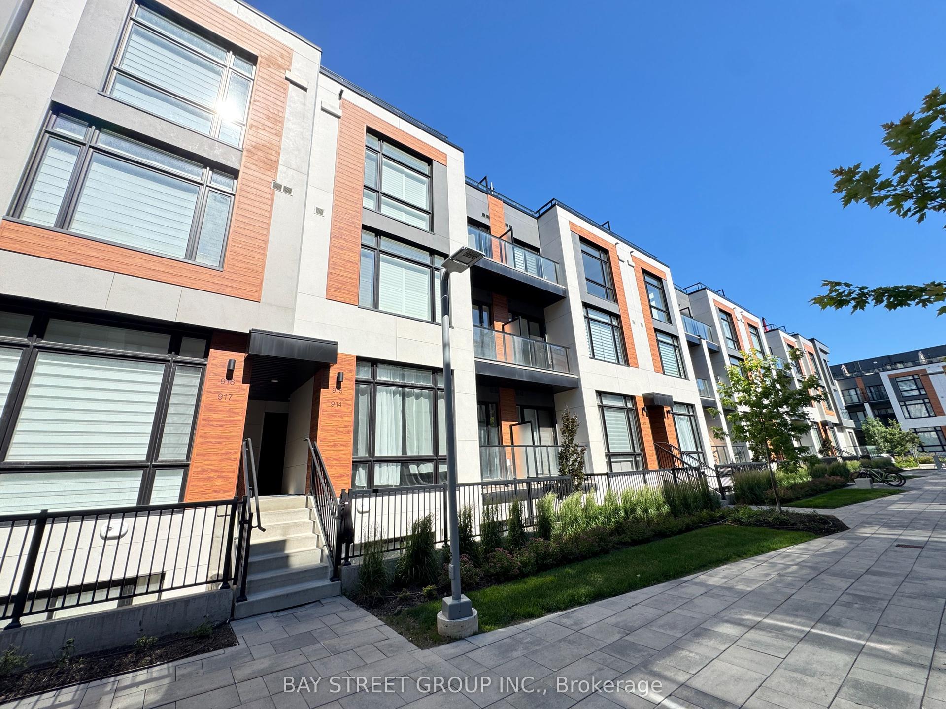 2 Steckley House Lane 914 #914, Richmond Hill — Condo Town for lease, photo 1