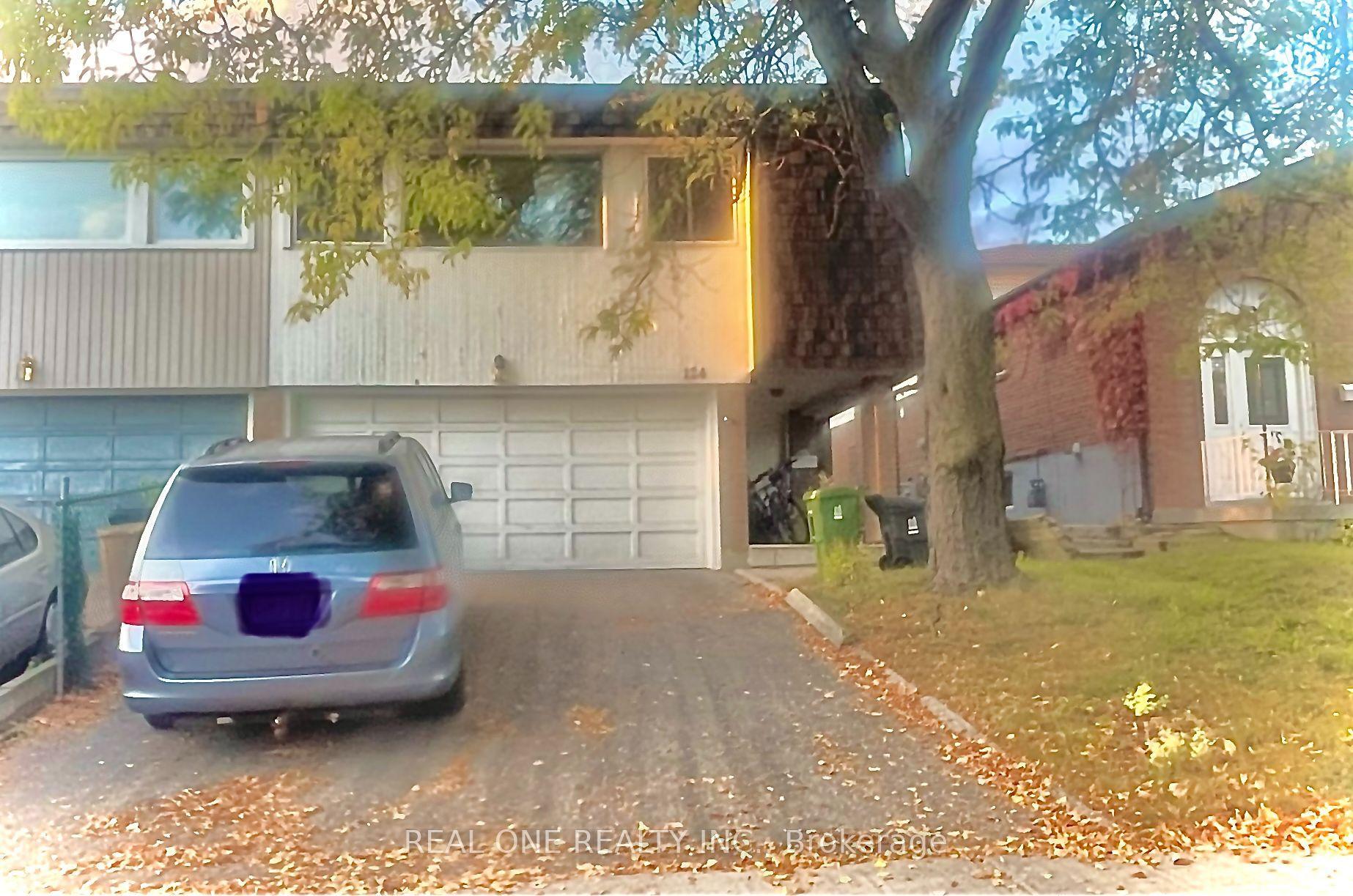124 Angus Drive, Toronto — Semi-Detached for lease, photo 1