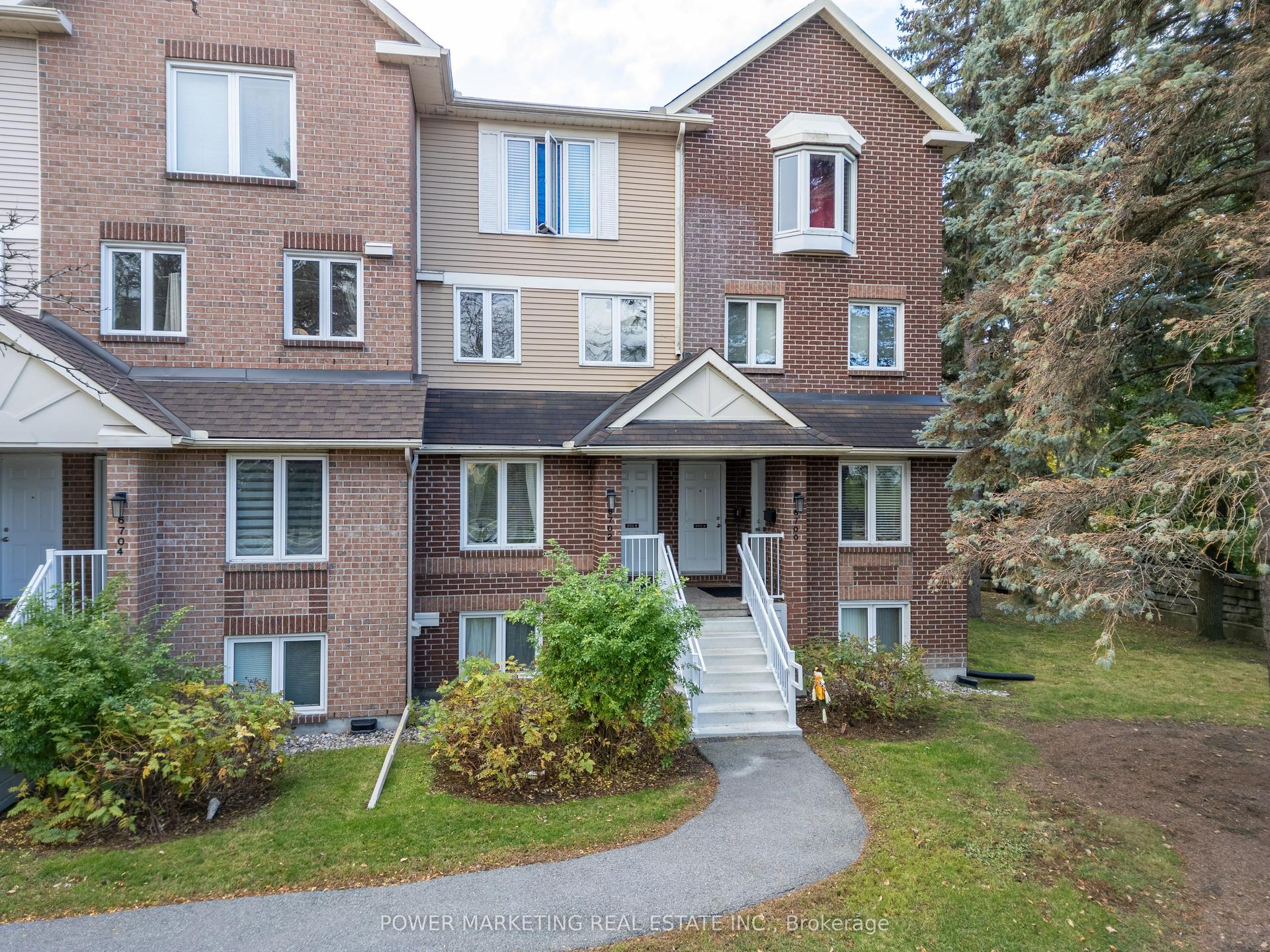 6702 Jeanne D'arc Boulevard N B #B — photo 1