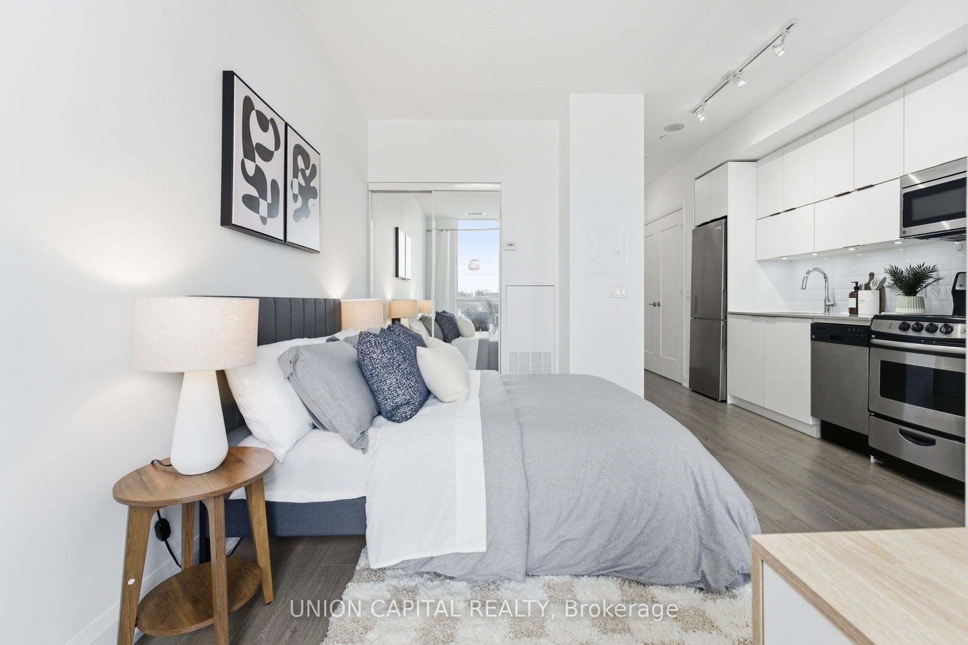 56 Annie Craig Drive 305 #305 — photo 1
