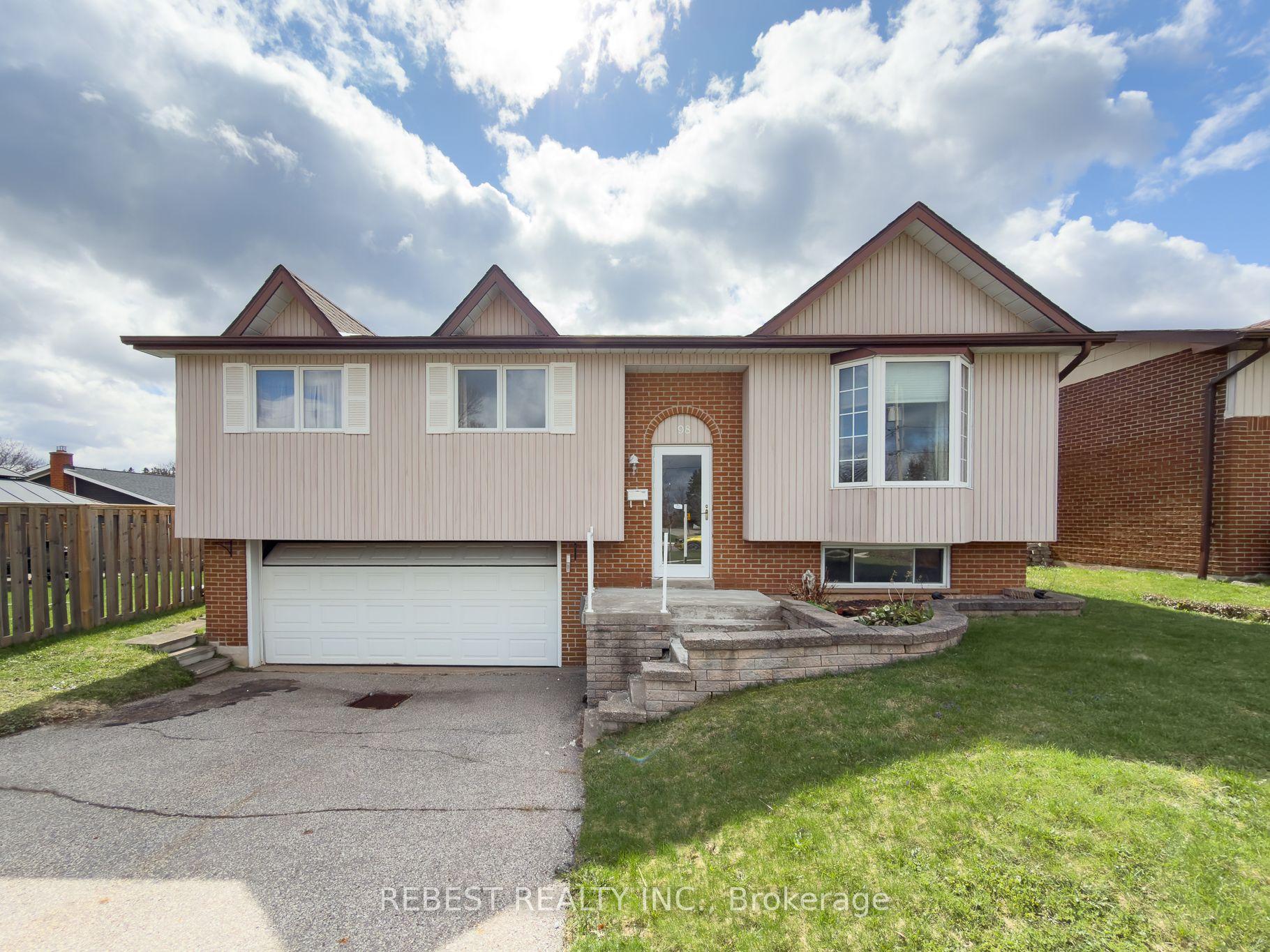 98 Cobblehill Road — photo 1