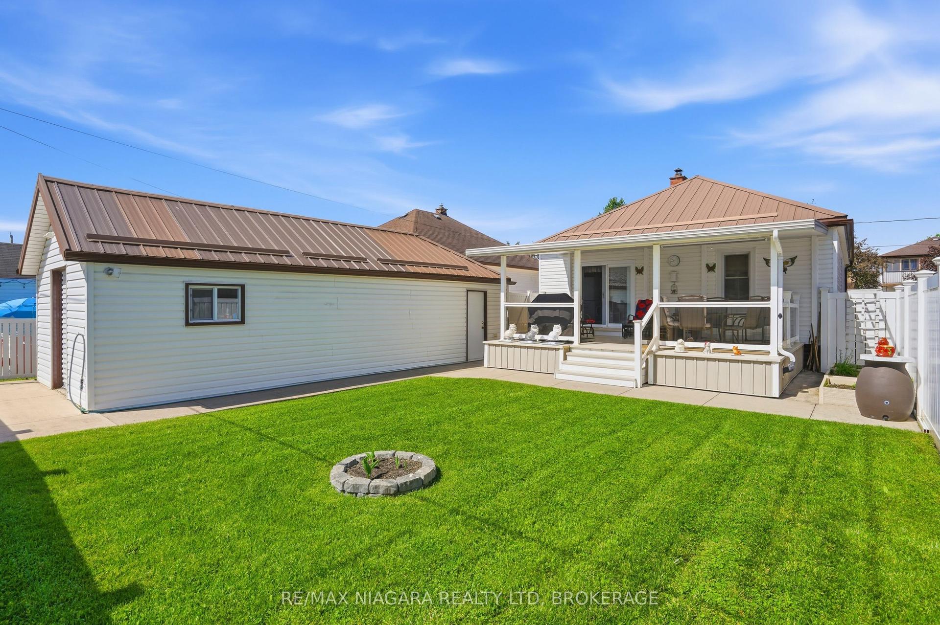 270 Mcalpine Avenue S, Welland — Detached for sale, photo 1