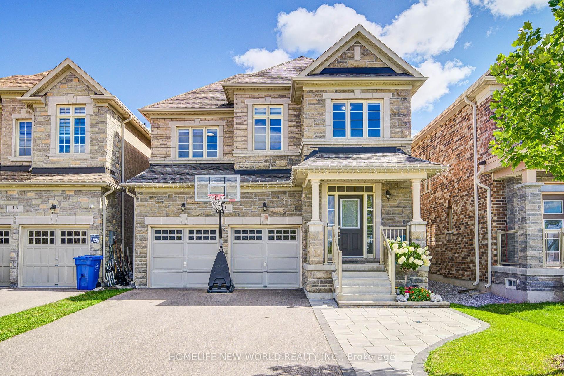 11 Conductor Avenue, Whitchurch-Stouffville — Detached for sale, photo 1