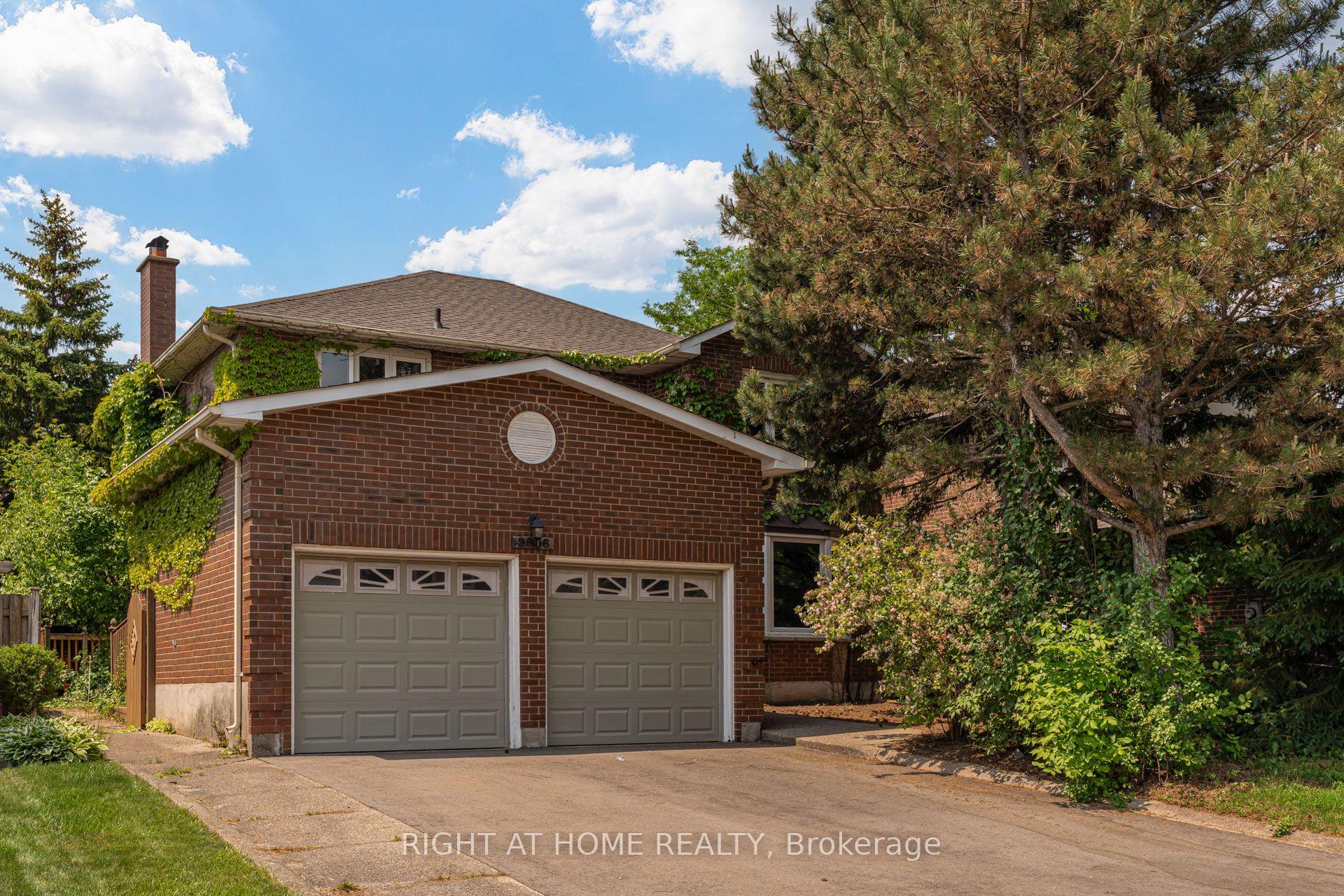 2056 Madden Boulevard — photo 1
