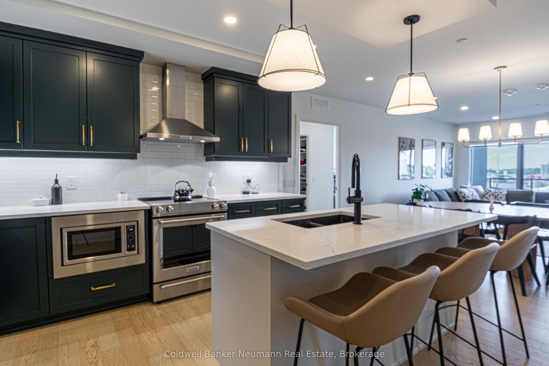 71 Wyndham Street S 1206 #1206, Guelph — Condo for lease, photo 1